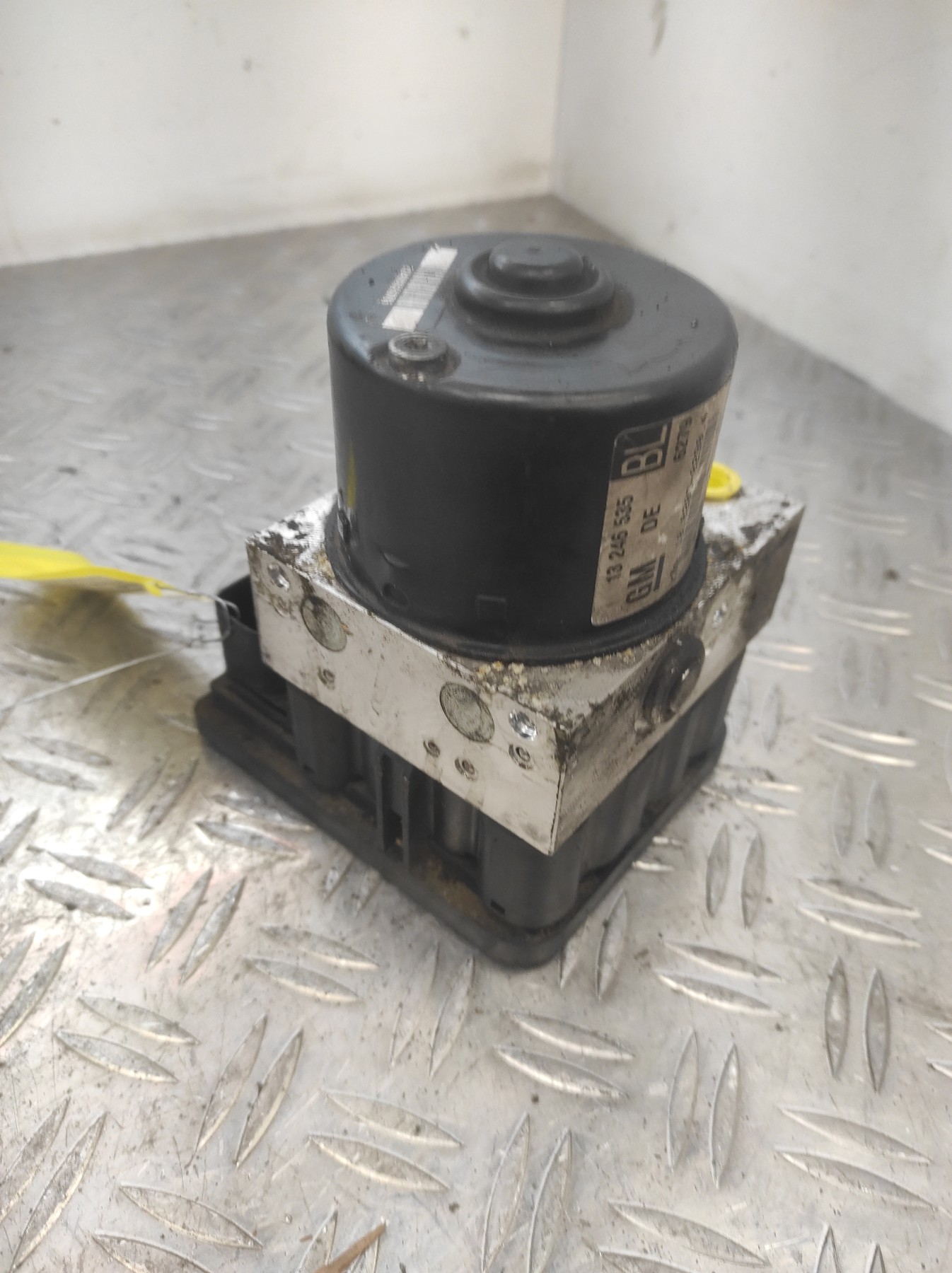 Bloc ABS (freins anti-blocage) OPEL ASTRA H PHASE 2 – 13246535