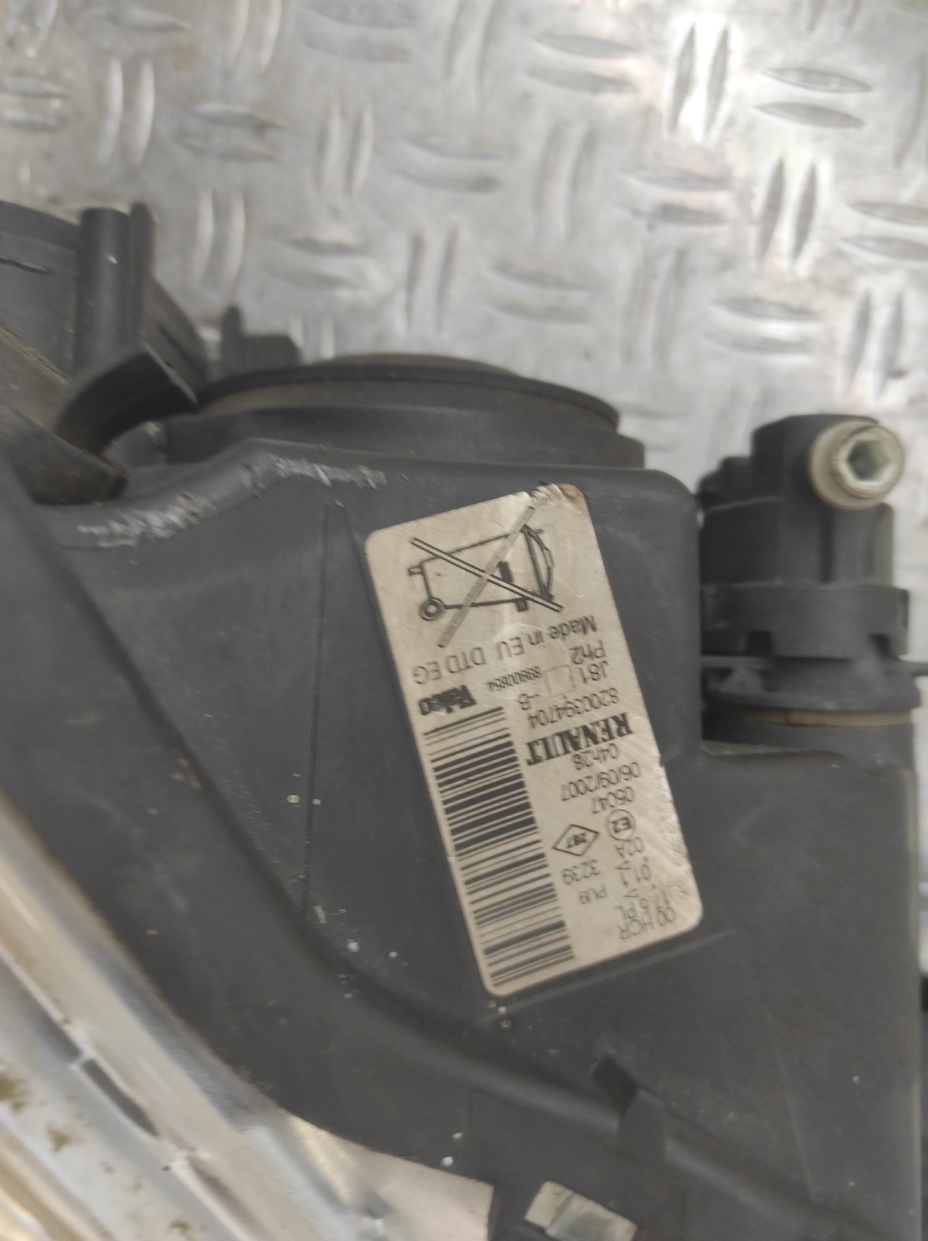 Optique avant principal droit (feux)(phare) RENAULT ESPACE 4 PHASE 2 – 8200394704