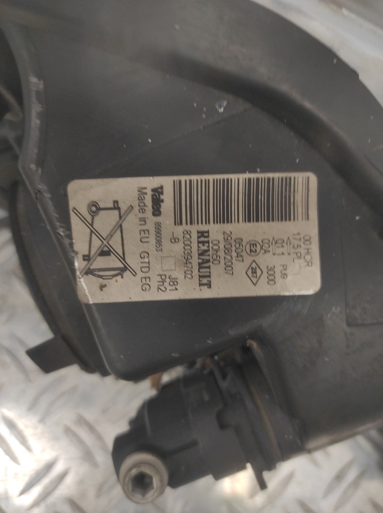 Optique avant principal gauche (feux)(phare) RENAULT ESPACE 4 PHASE 2 – 8200394702