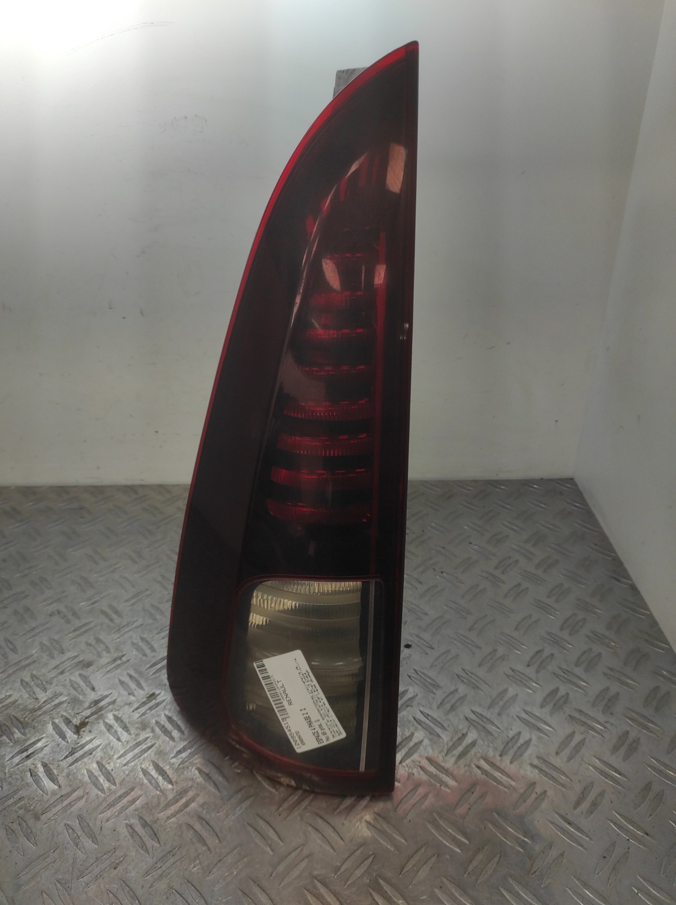 Feu arriere principal gauche (feux) RENAULT ESPACE 4 PHASE 2 – 8200394722