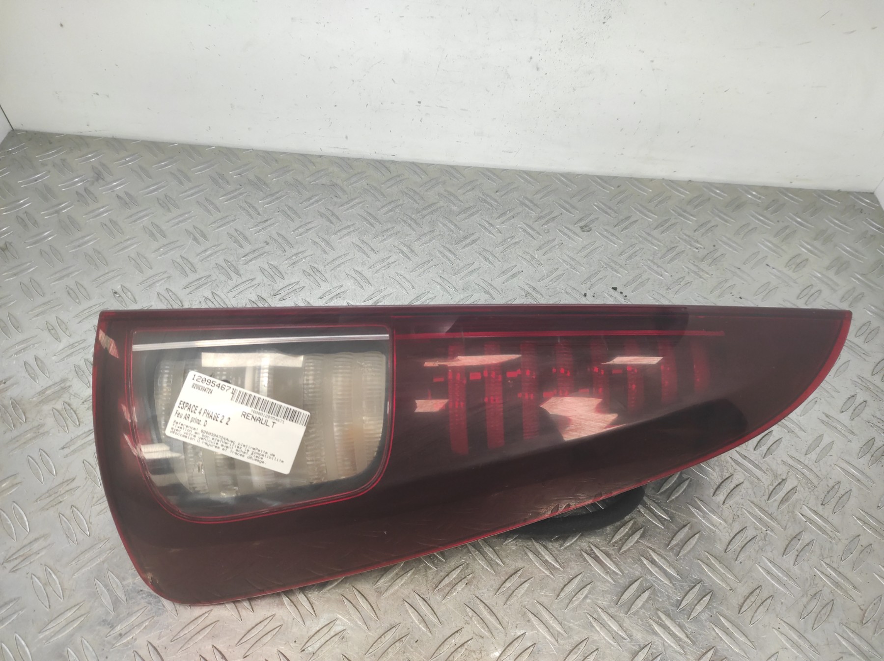 Feu arriere principal droit (feux) RENAULT ESPACE 4 PHASE 2 – 8200394724