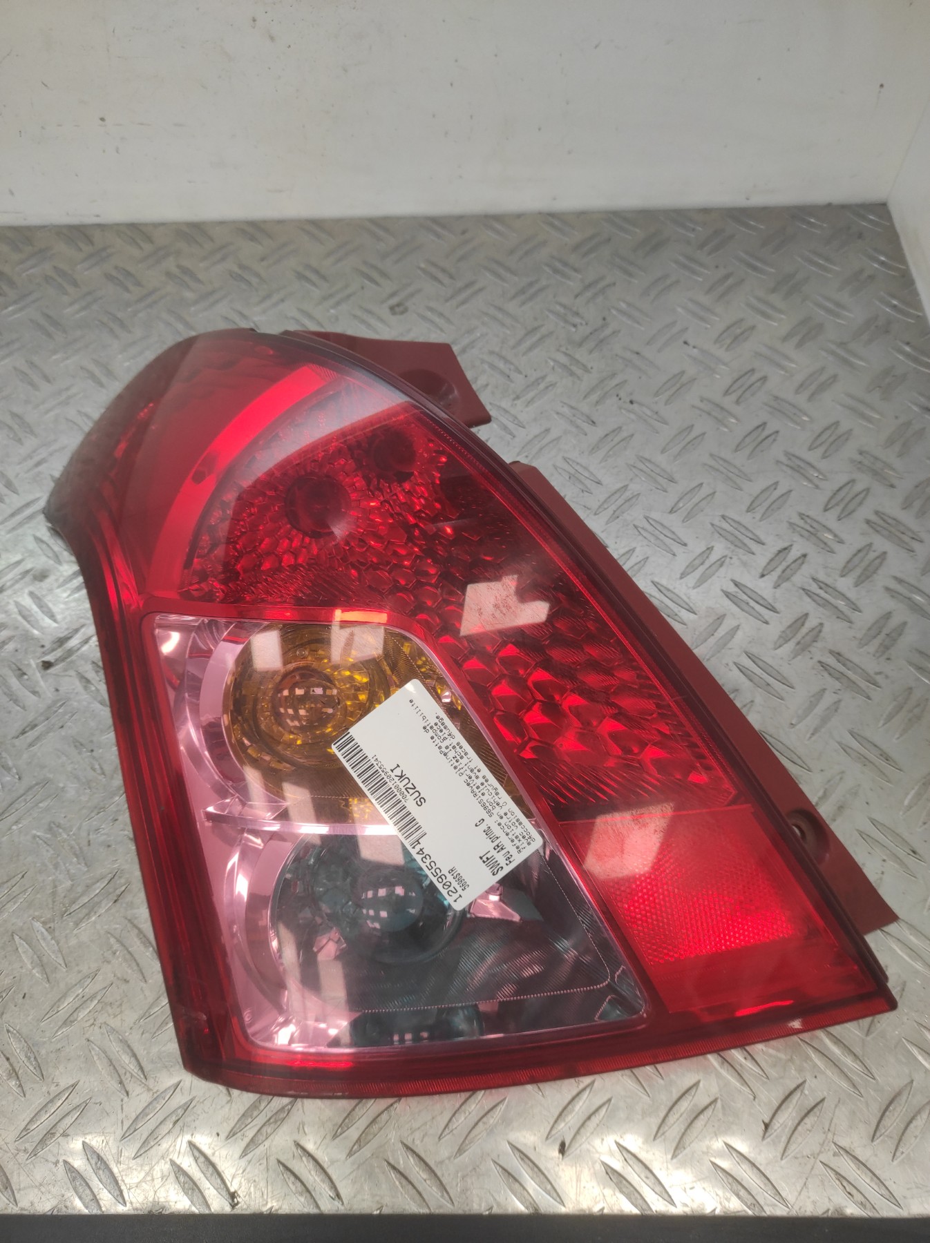 Feu arriere principal gauche (feux) SUZUKI – 5696S1R