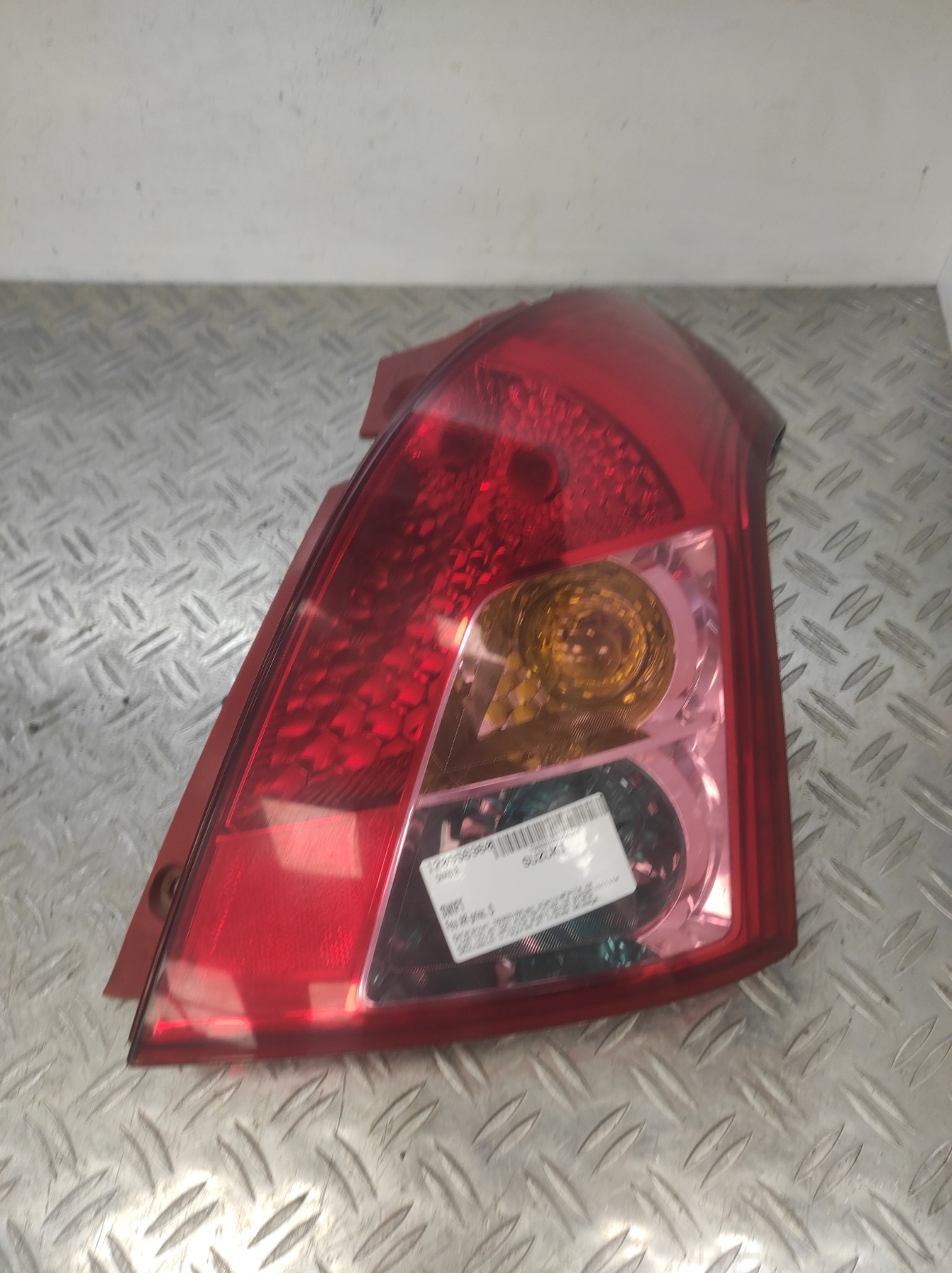 Feu arriere principal droit (feux) SUZUKI – 5696S1R