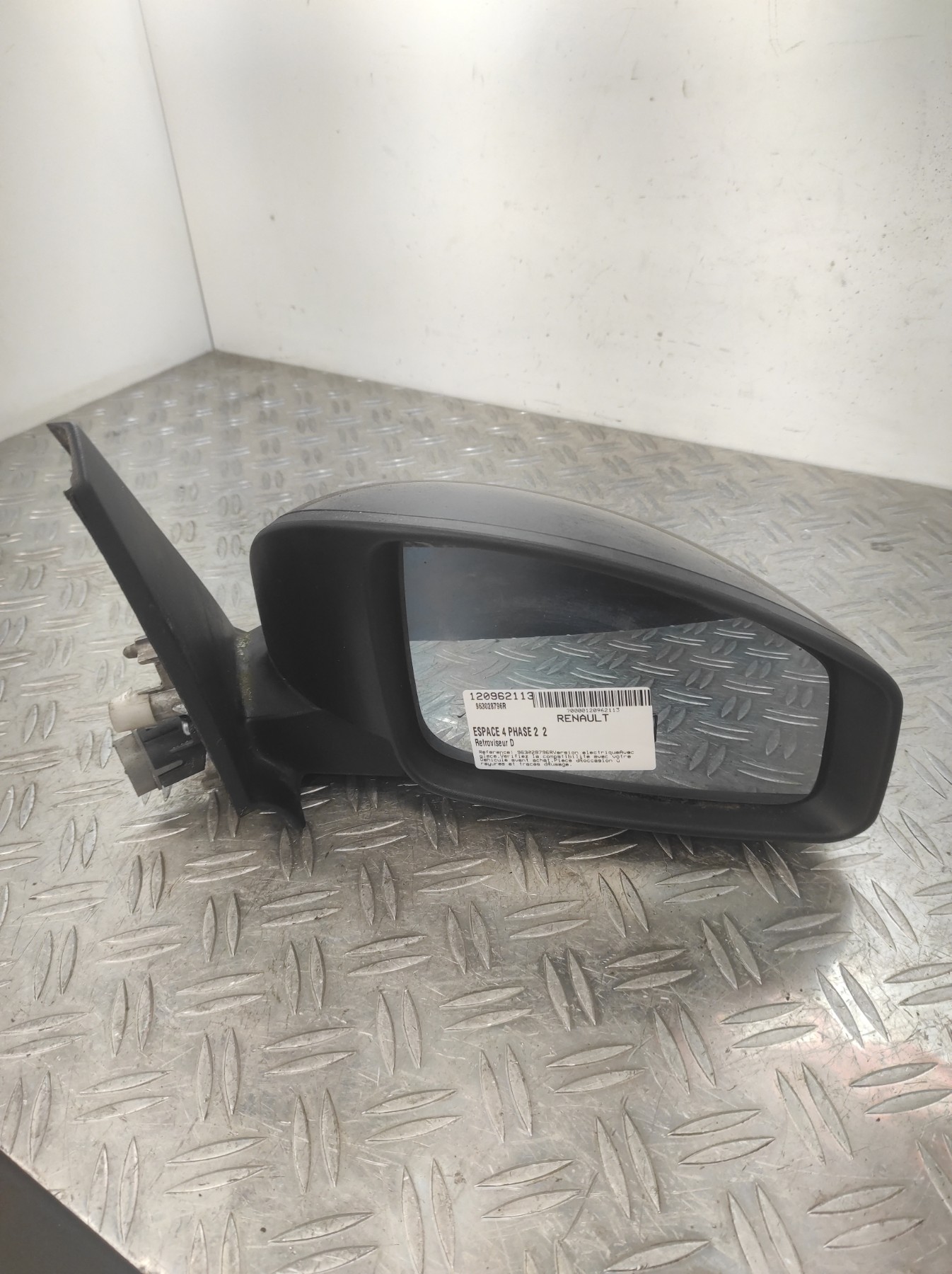 Retroviseur droit RENAULT ESPACE 4 PHASE 2 – 963028796R
