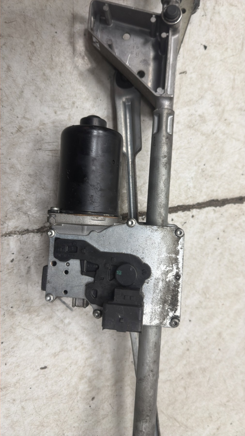 Moteur essuie glace avant CITROEN C4 1 PHASE 1 – 404638