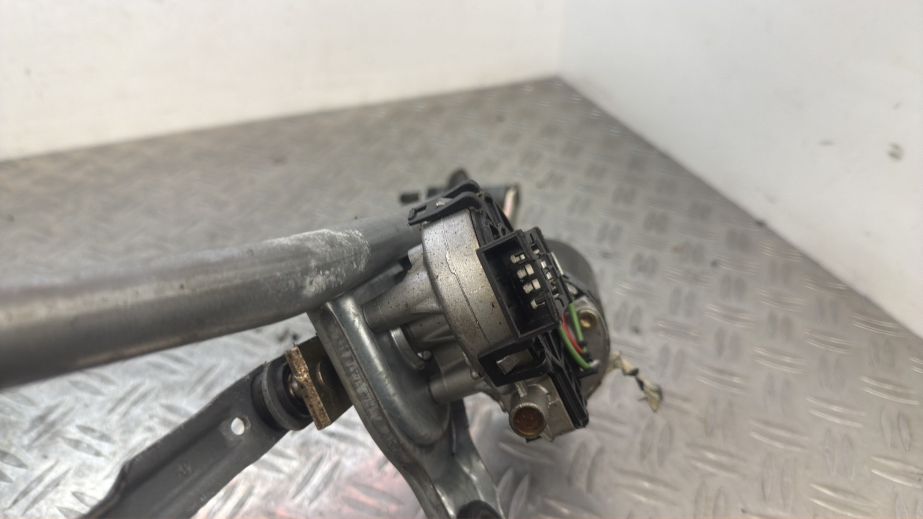 Moteur essuie glace avant BMW SERIE 3 E46 PHASE 2 – 67638362155