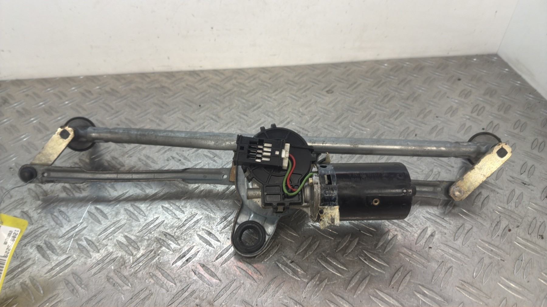 Moteur essuie glace avant BMW SERIE 3 E46 PHASE 2 – 67638362155