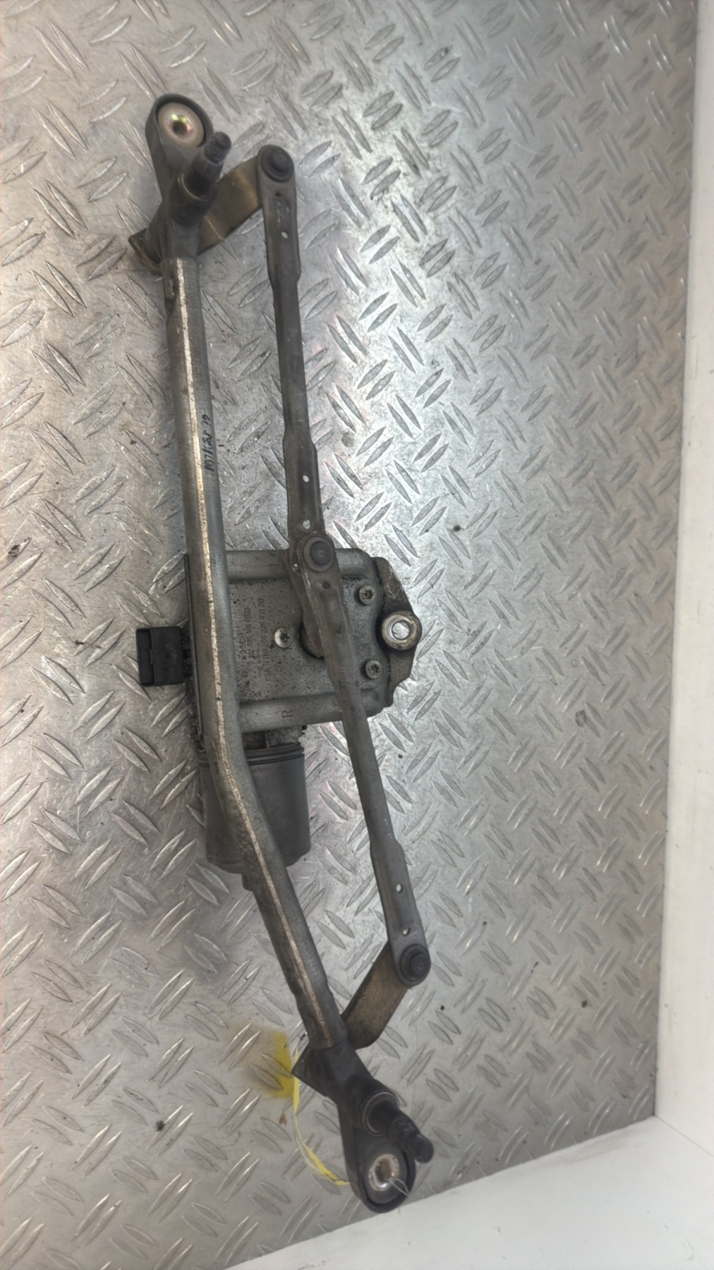 Moteur essuie glace avant CITROEN C5 1 PHASE 2 – 390241700