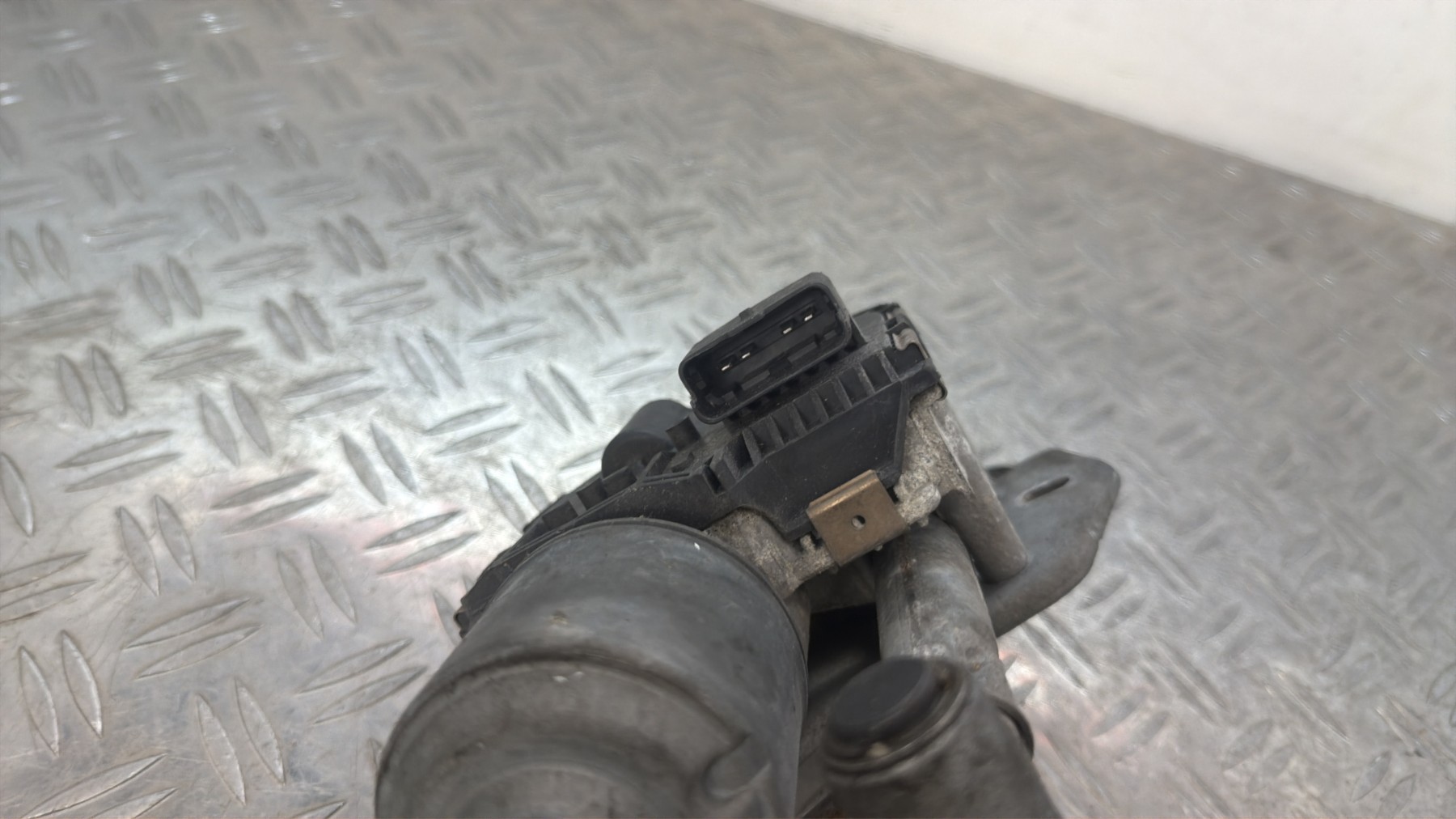 Moteur essuie glace avant gauche PEUGEOT 407 PHASE 1 BREAK – 9661812180