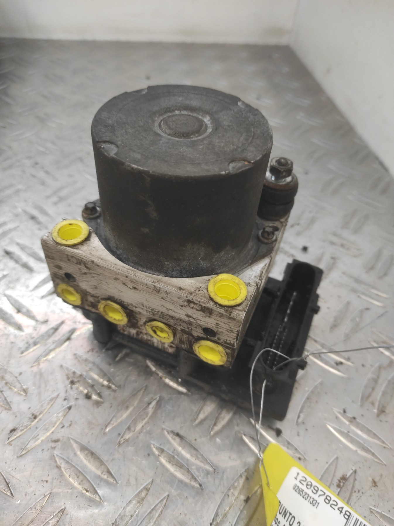 Bloc ABS (freins anti-blocage) FIAT PUNTO 2 PHASE 1 – 265231331