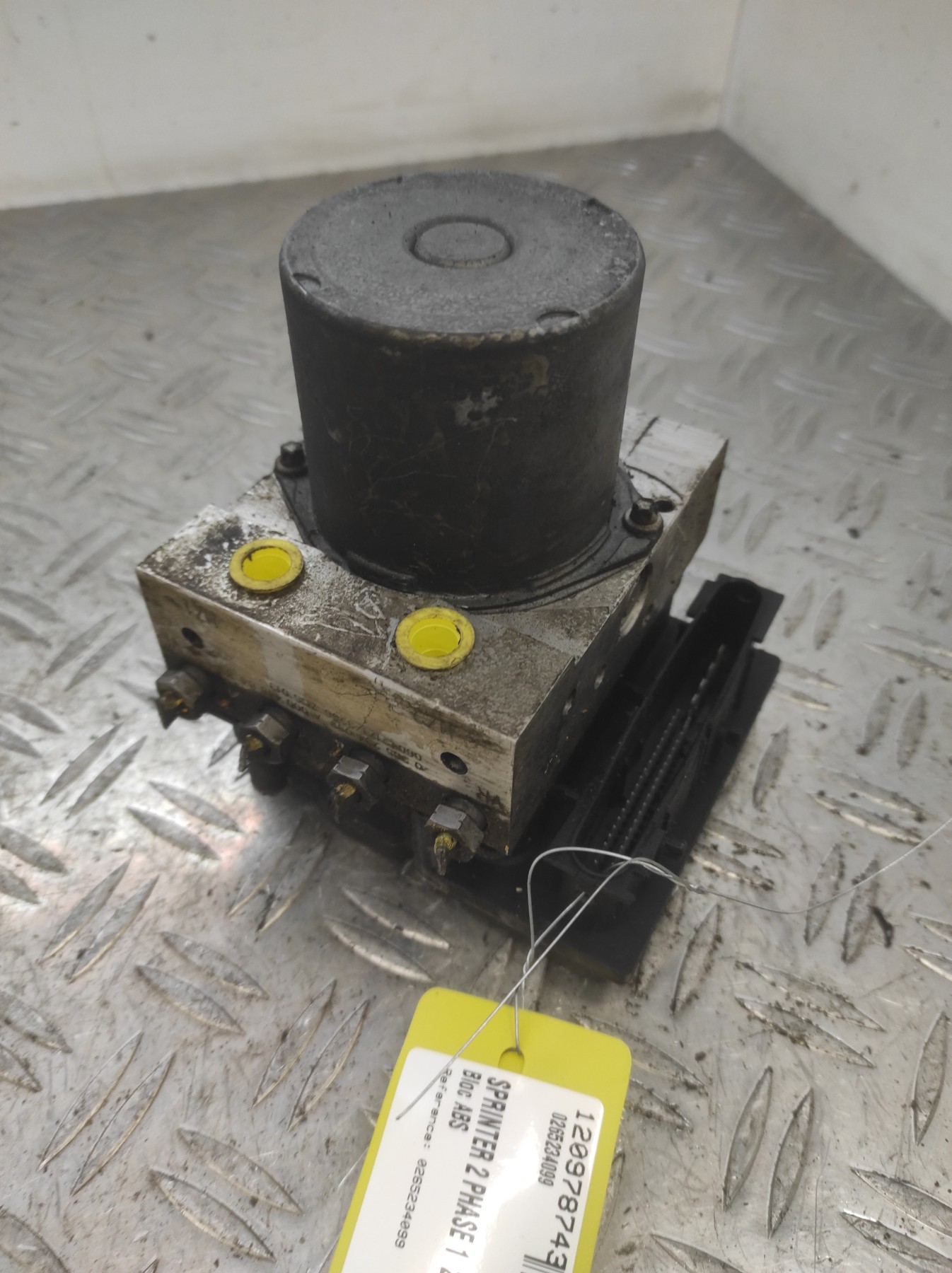 Bloc ABS (freins anti-blocage) MERCEDES SPRINTER 2 PHASE 1 – 265234099