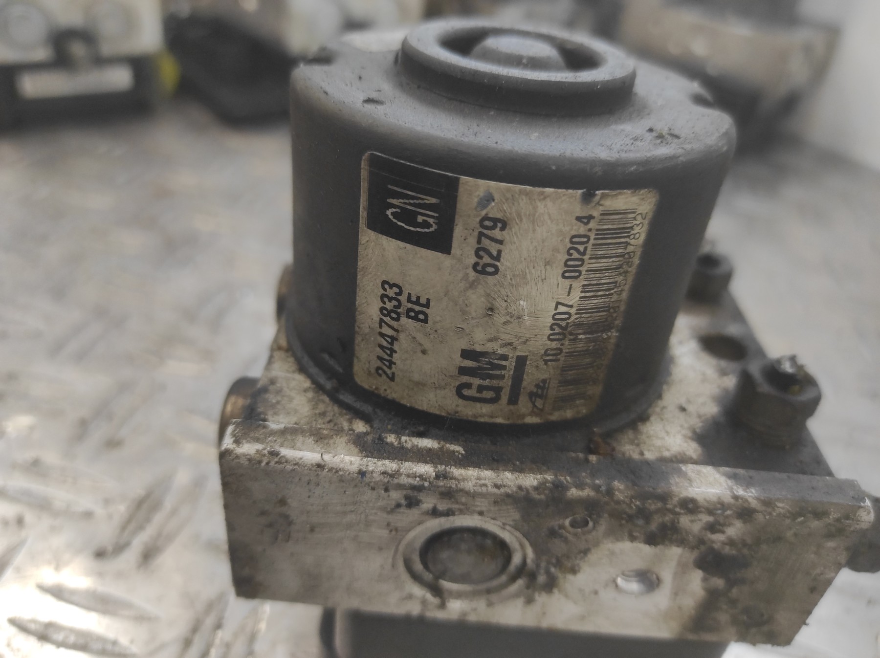 Bloc ABS (freins anti-blocage) OPEL ASTRA H PHASE 1 – 24447833