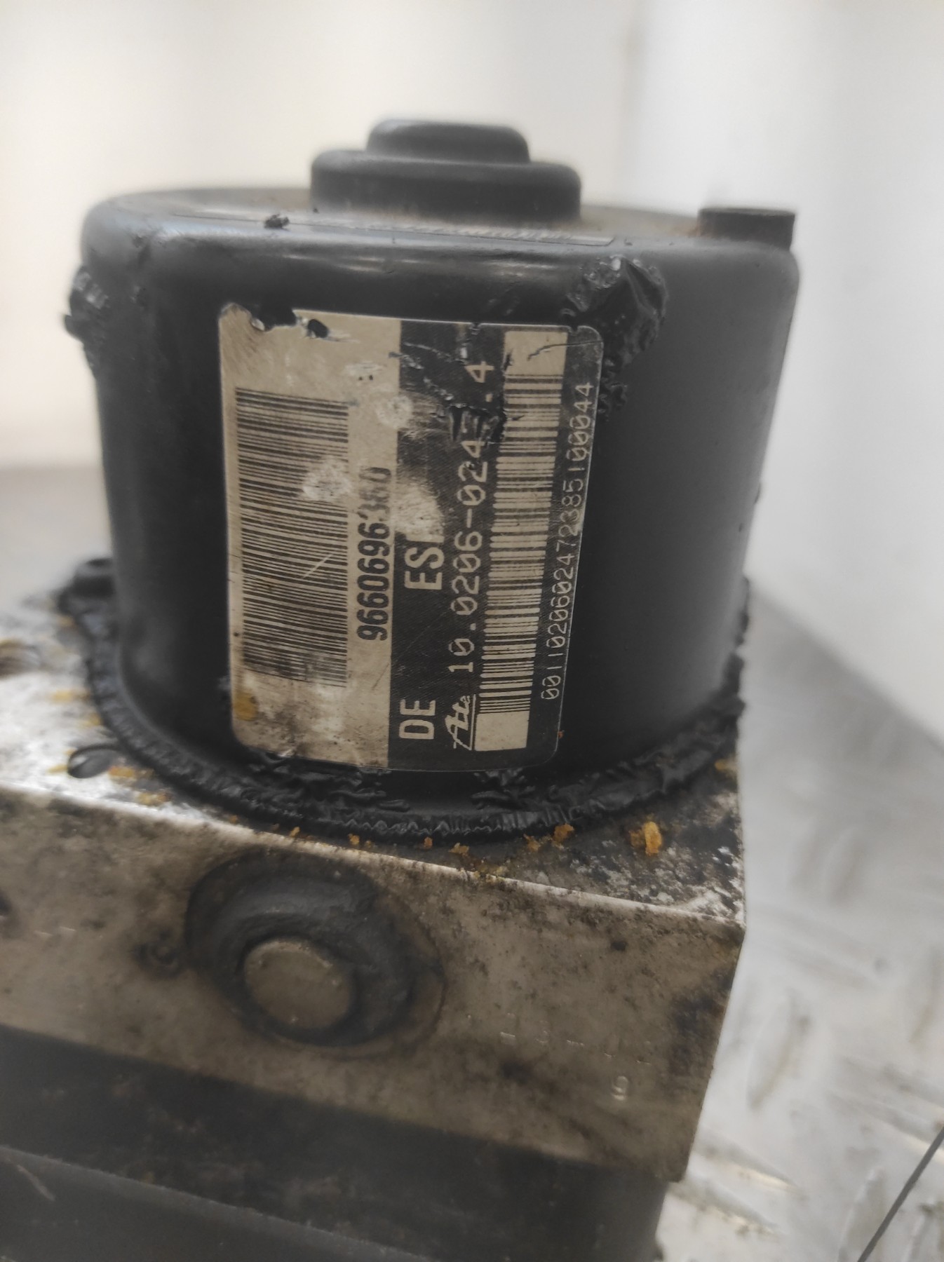 Bloc ABS (freins anti-blocage) CITROEN C3 PLURIEL PHASE 1 CABRIOLET – 9660696380