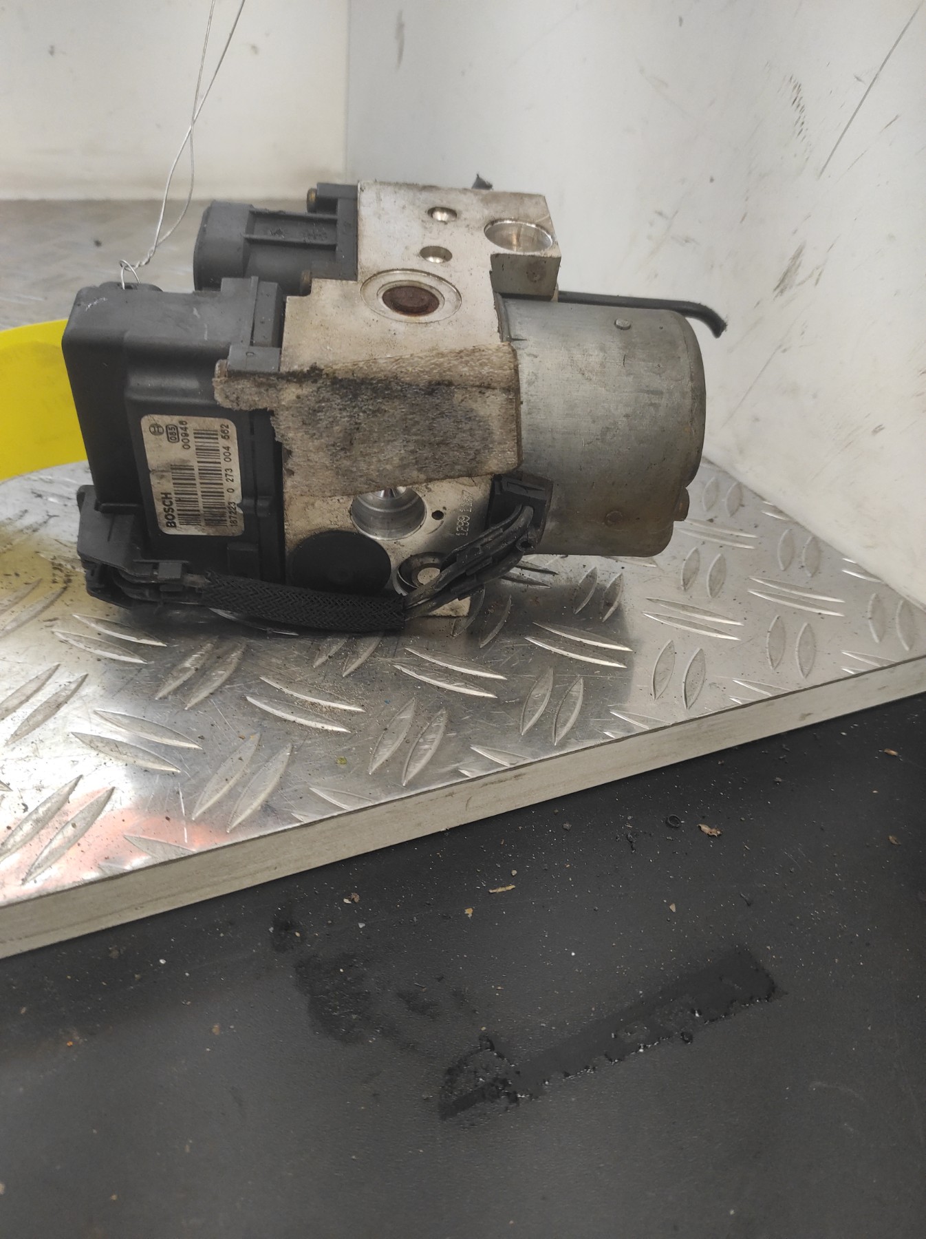 Bloc ABS (freins anti-blocage) PEUGEOT 307 PHASE 1 – 273004562