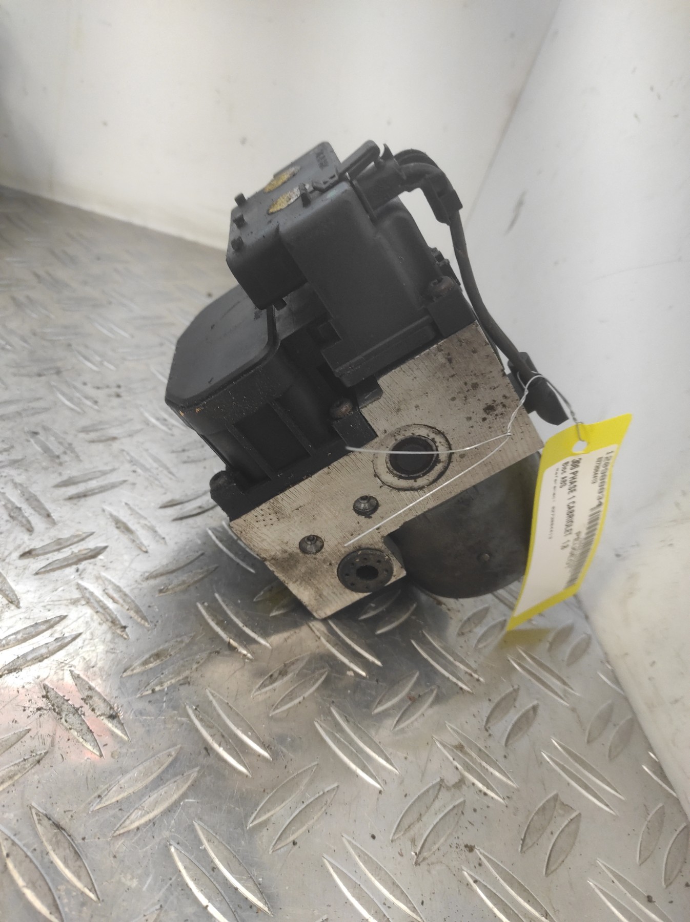 Bloc ABS (freins anti-blocage) PEUGEOT 306 PHASE 1 CABRIOLET – 273004413