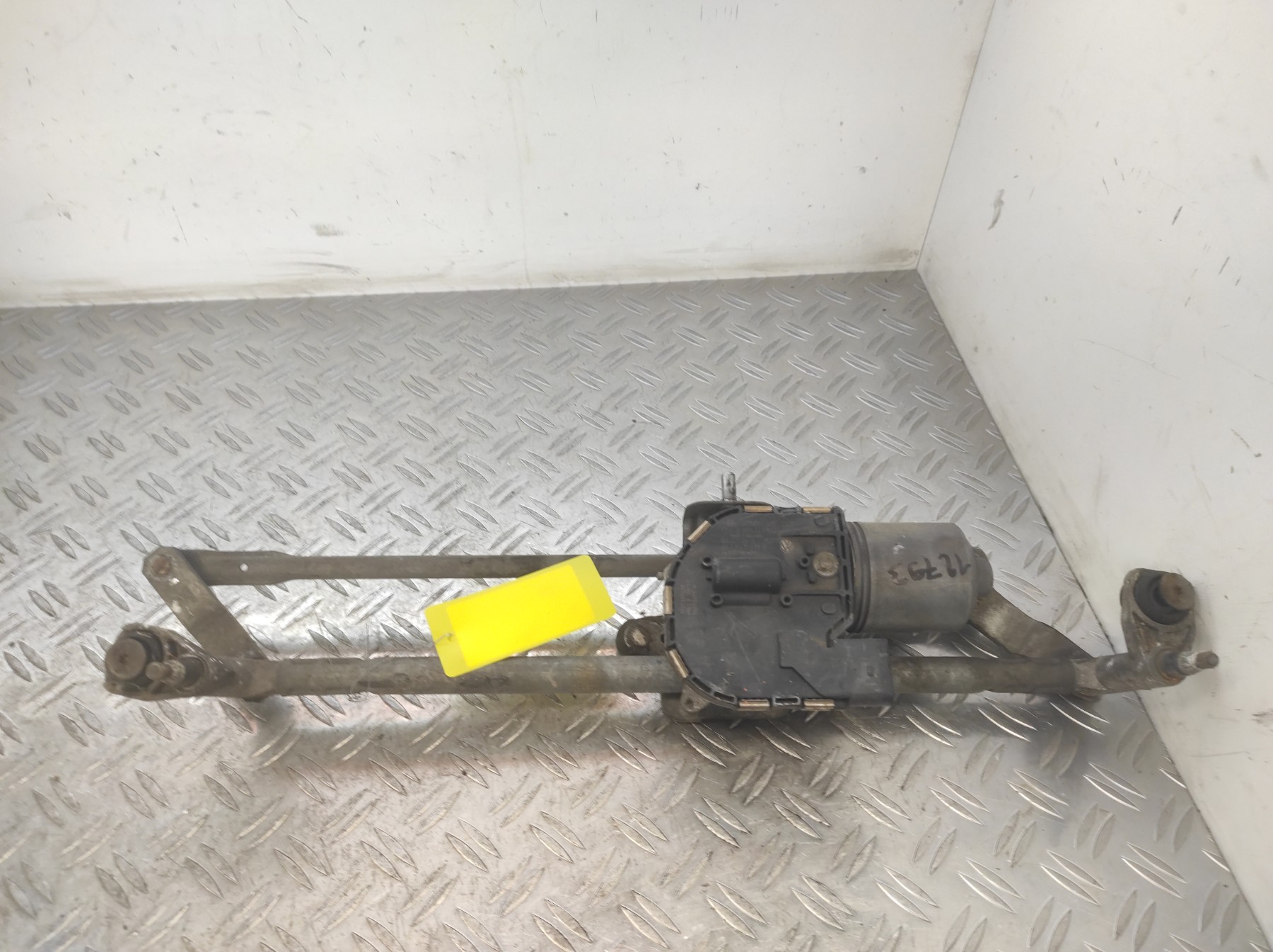 Moteur essuie glace avant VOLKSWAGEN GOLF 5 – 1K1955119B