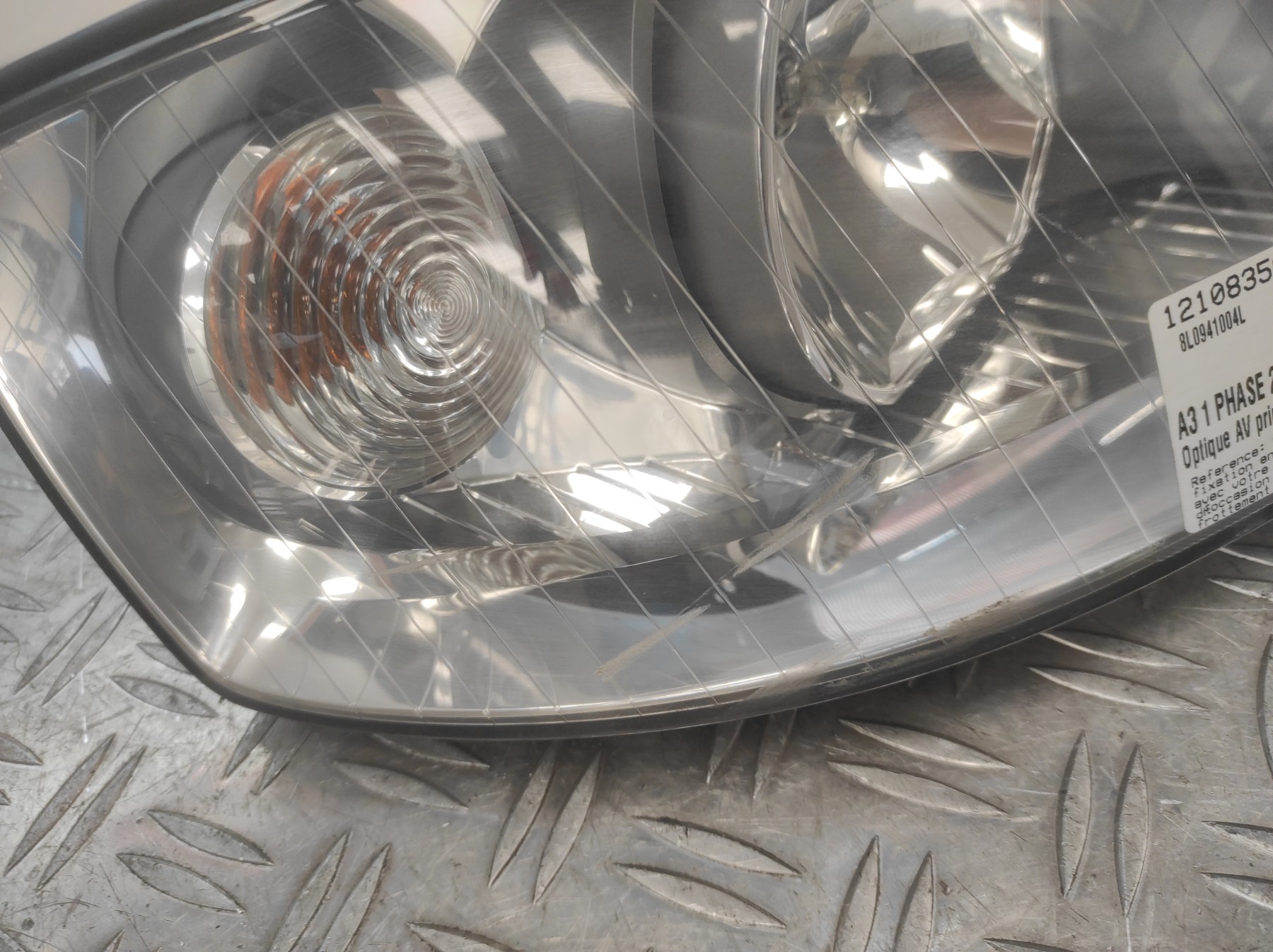 Optique avant principal droit (feux)(phare) AUDI A3 1 PHASE 2 – 8L0941004L