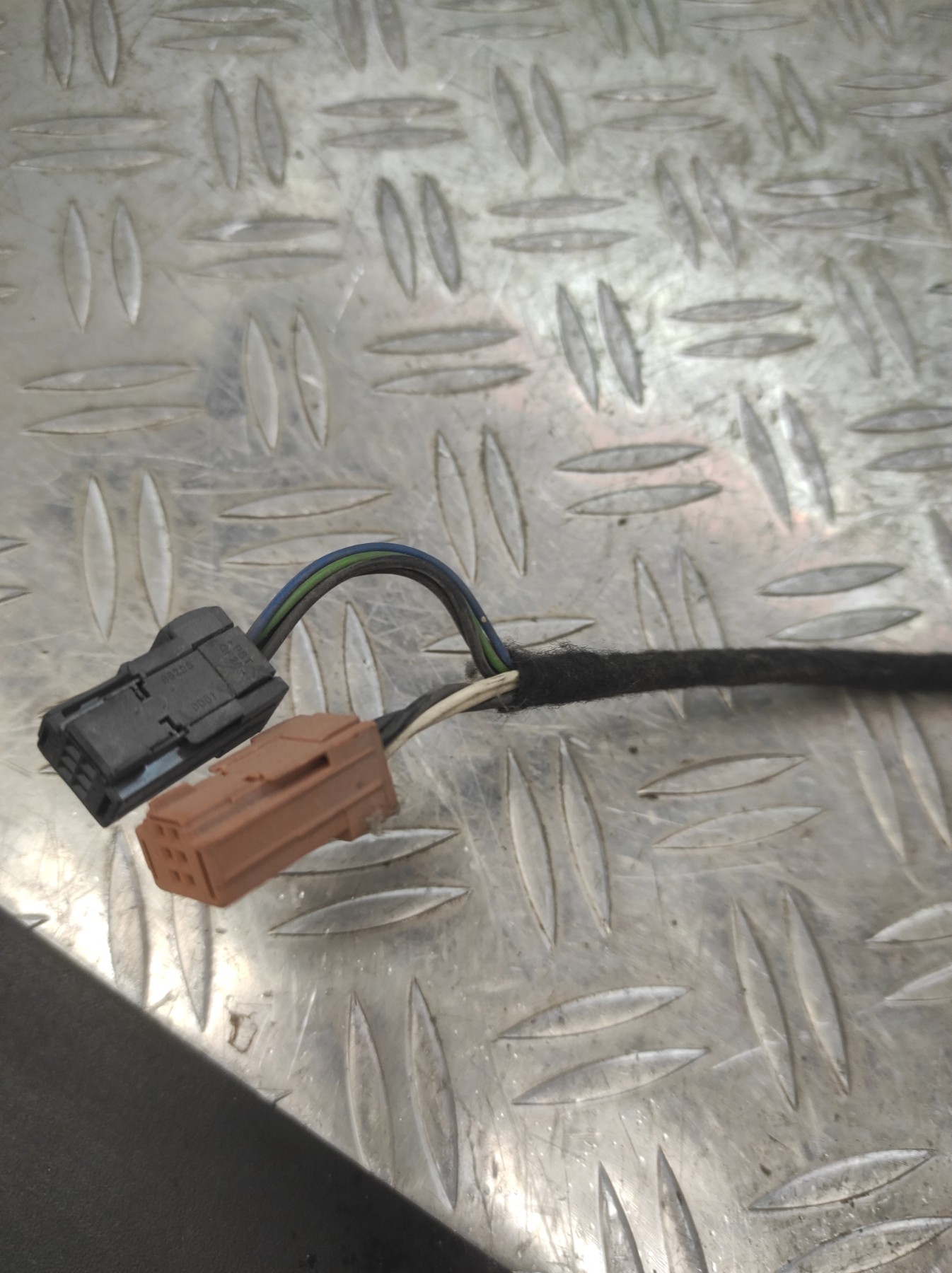 Retroviseur droit PEUGEOT 207 PHASE 2 – 96806501XT