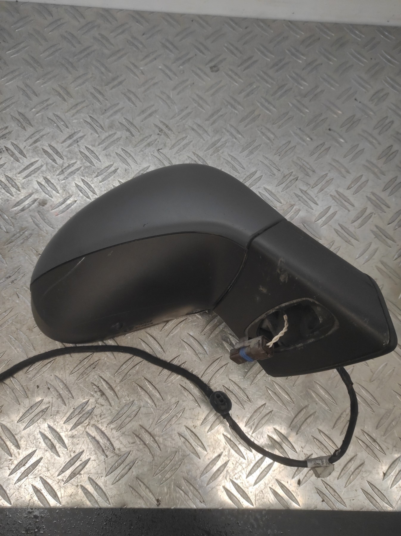 Retroviseur droit PEUGEOT 207 PHASE 2 – 96806501XT