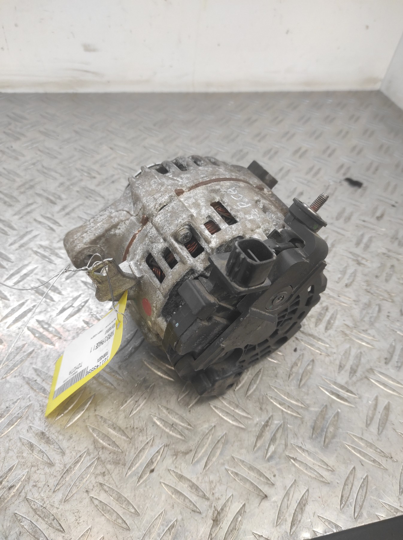 Alternateur TOYOTA YARIS 2 PHASE 1 – F00M145874