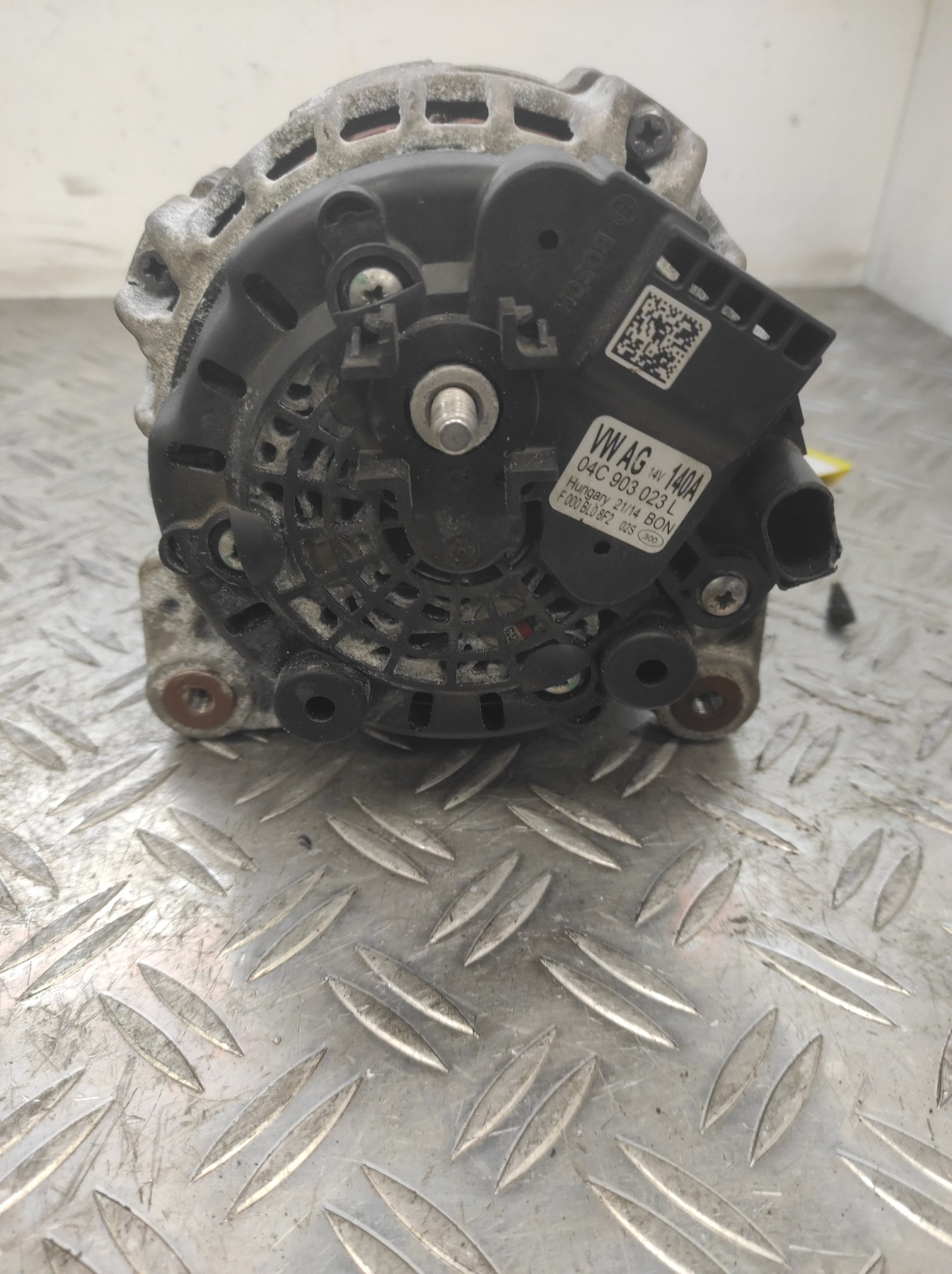 Alternateur VOLKSWAGEN POLO 6 PHASE 1 – 04C903023