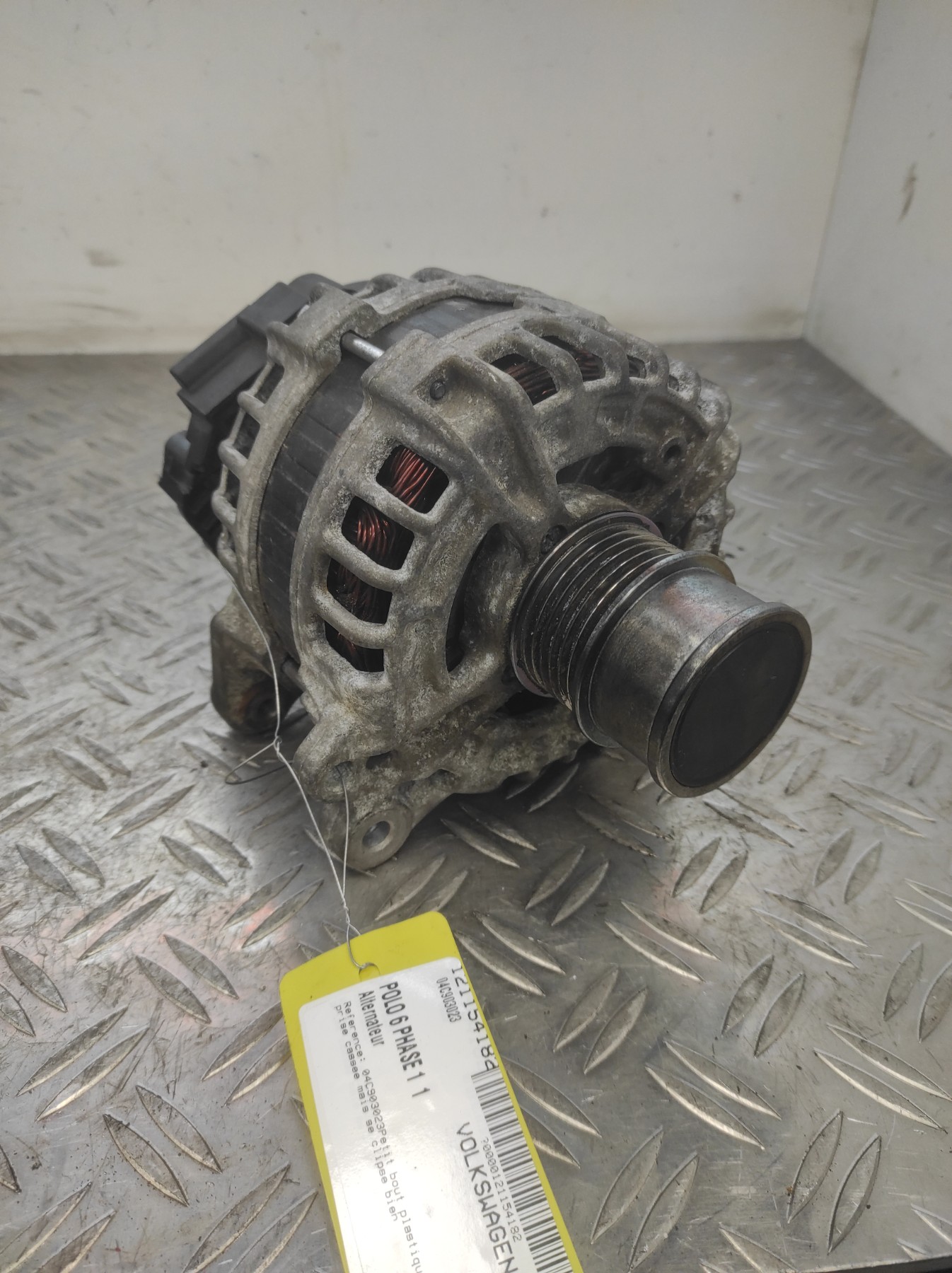 Alternateur VOLKSWAGEN POLO 6 PHASE 1 – 04C903023