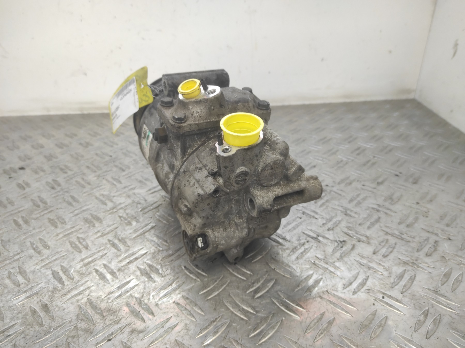 Compresseur clim VOLKSWAGEN PASSAT 5 CC COUPE – 1K0820803