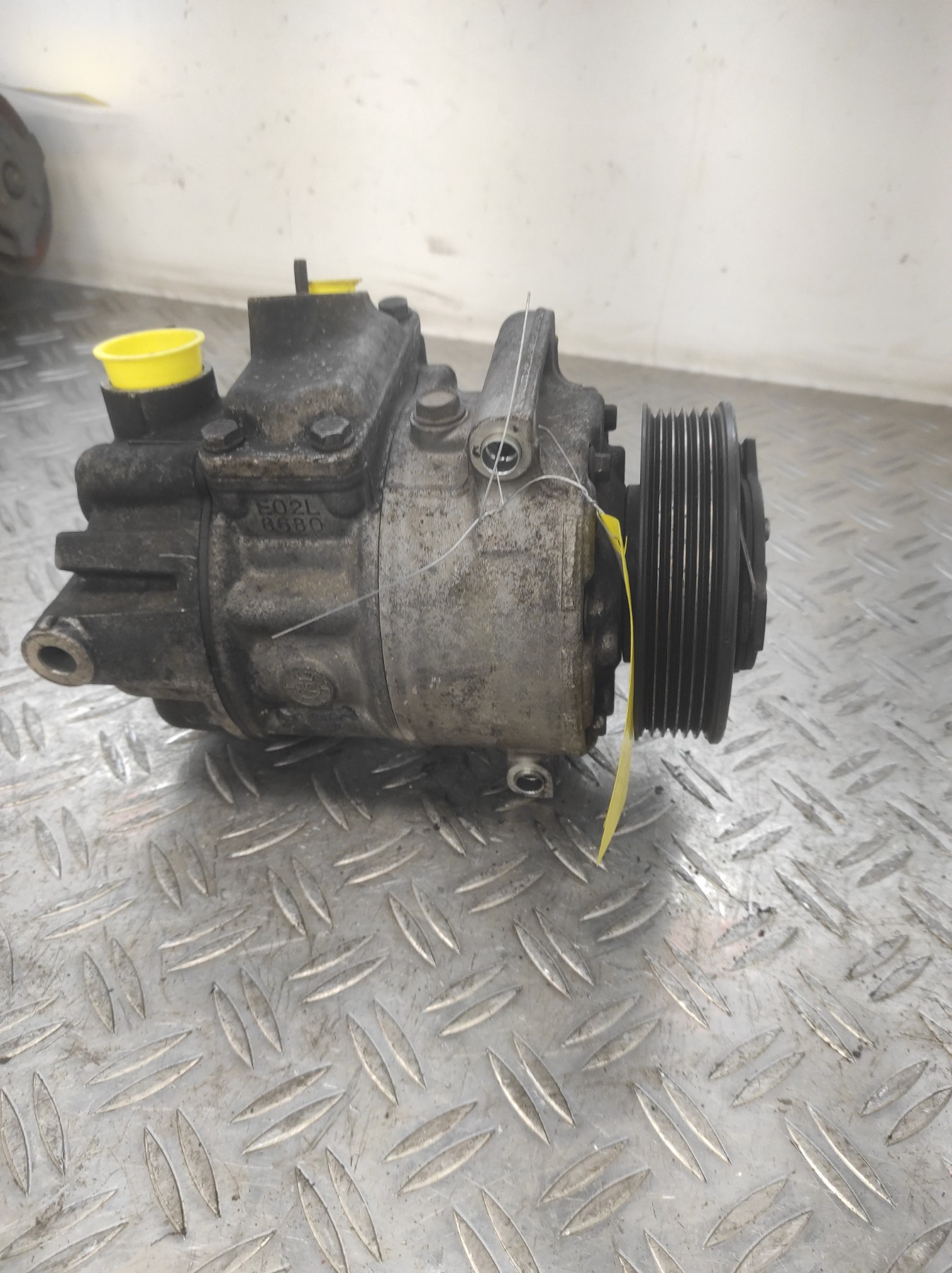 Compresseur clim VOLKSWAGEN PASSAT 5 – 1K0820803