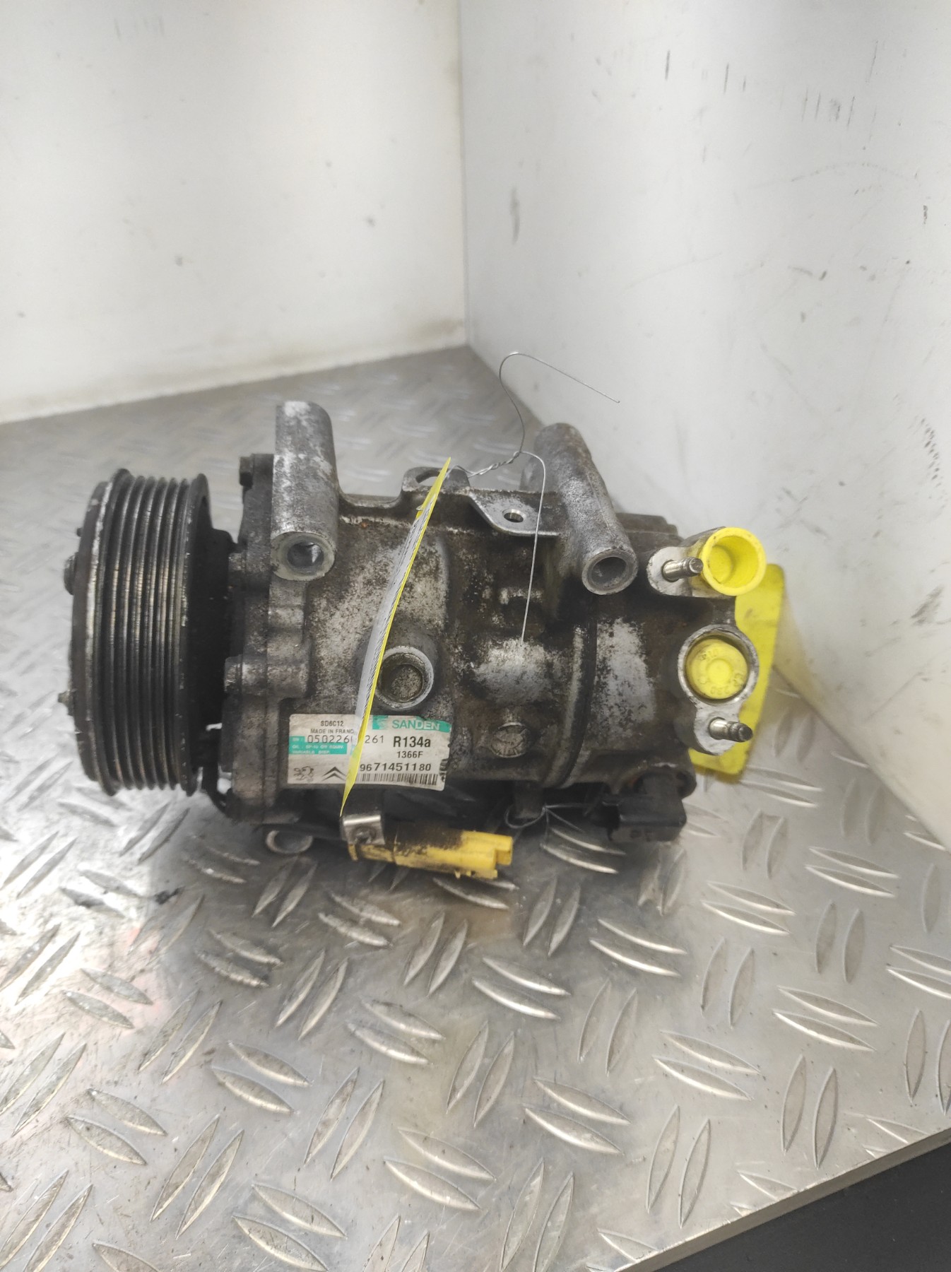 Compresseur clim CITROEN DS5 PHASE 1 – 9671451180