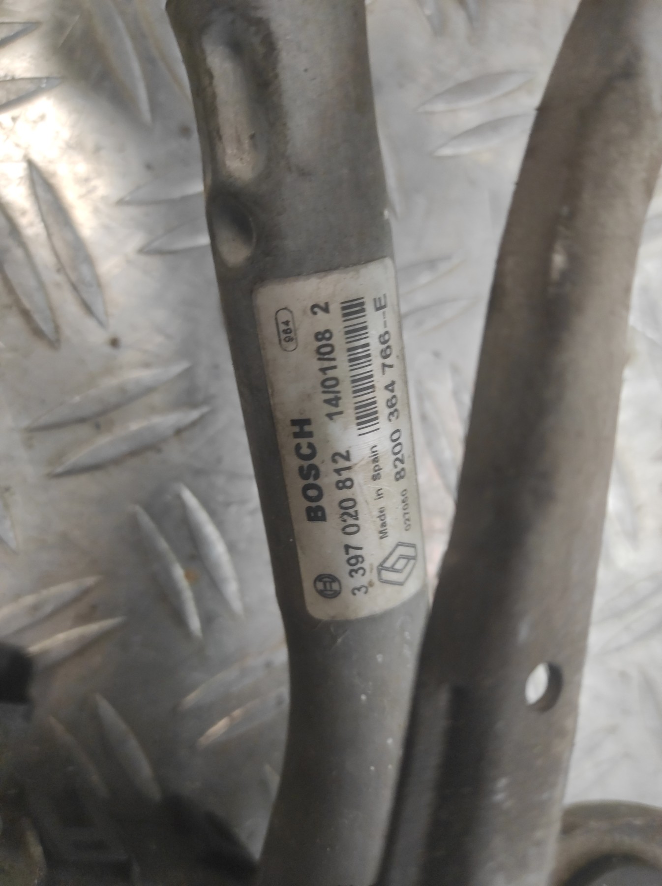 Moteur essuie glace avant RENAULT TWINGO 2 PHASE 1 – 8200364766