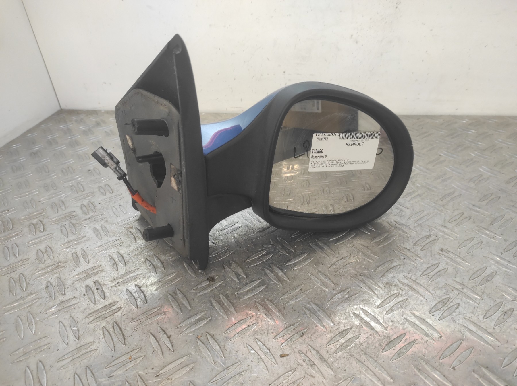 Retroviseur droit RENAULT TWINGO 2 PHASE 1 – 7701067335