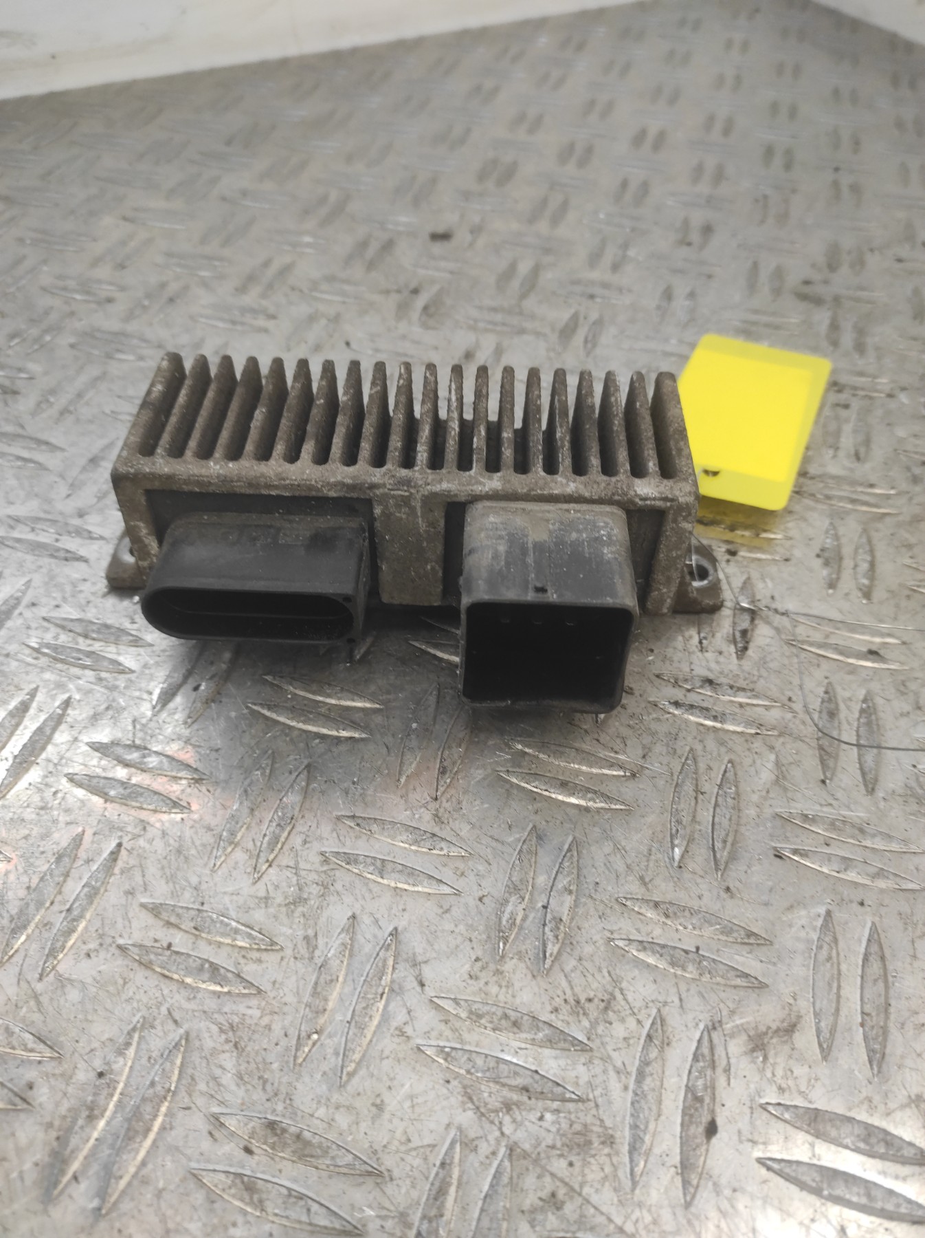 Boitier de prechauffage RENAULT KANGOO 2 PHASE 1 – 8200558438