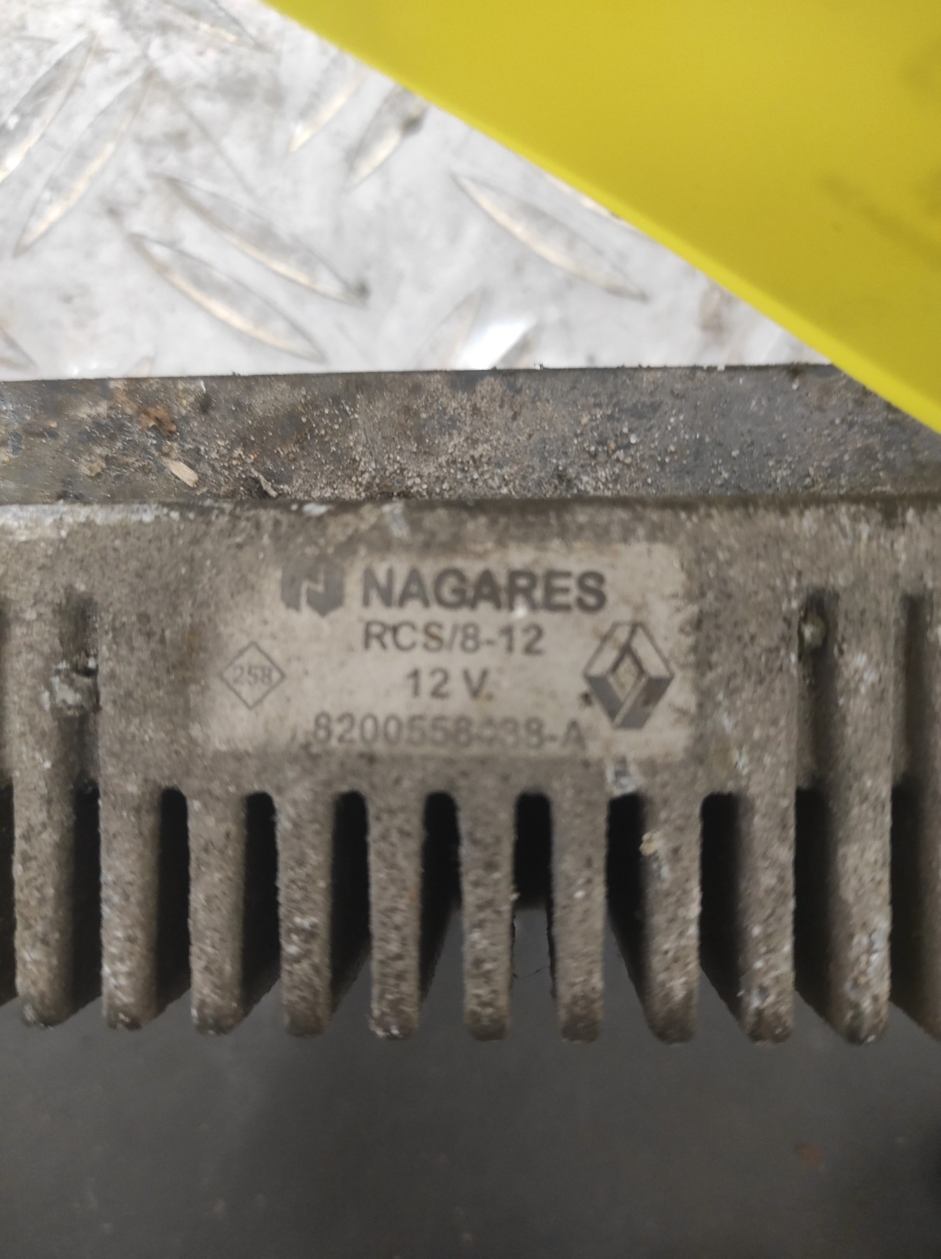 Boitier de prechauffage RENAULT KANGOO 2 PHASE 1 – 8200558438