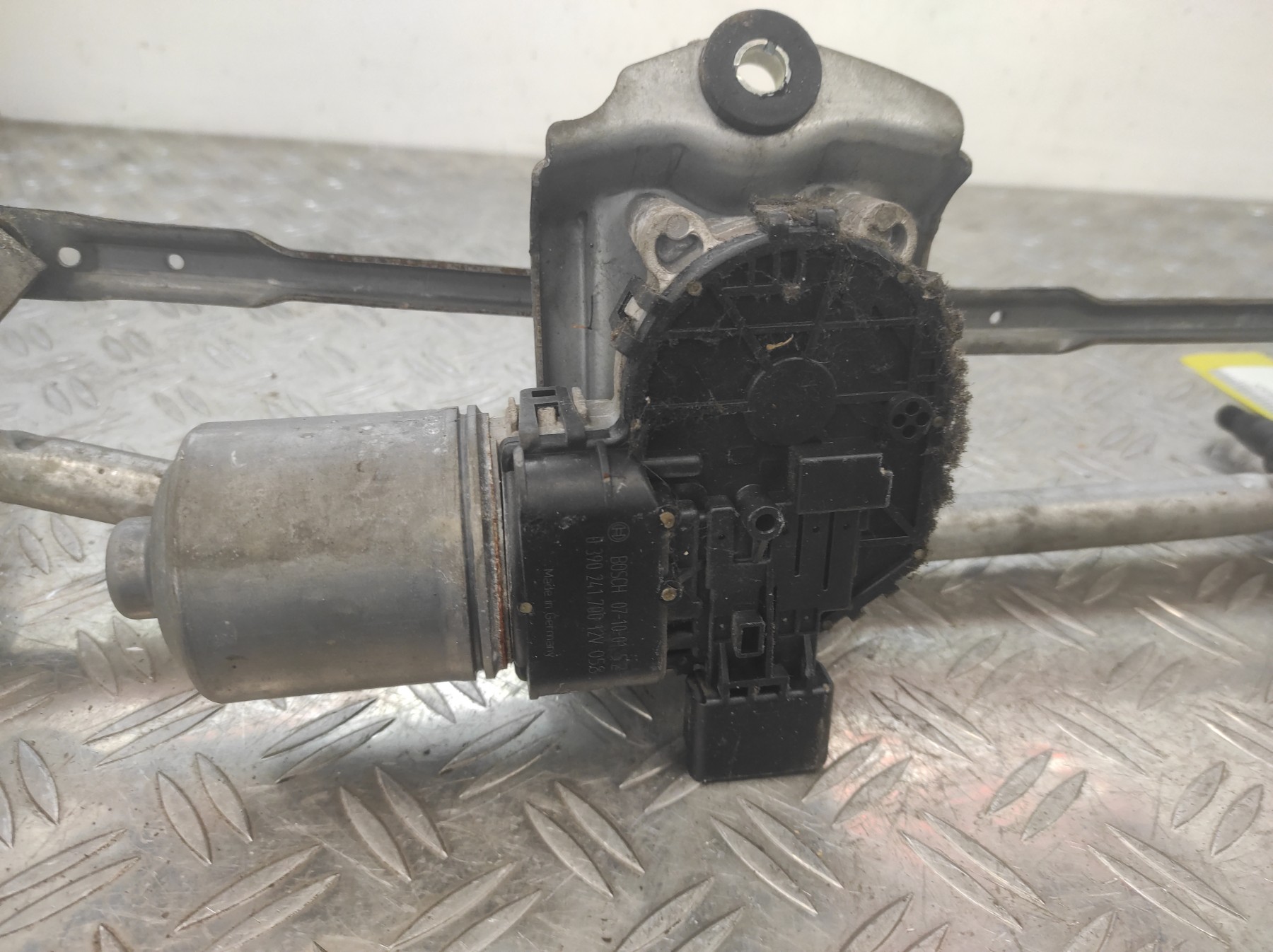 Moteur essuie glace avant CITROEN C5 1 PHASE 2 – 9646216580