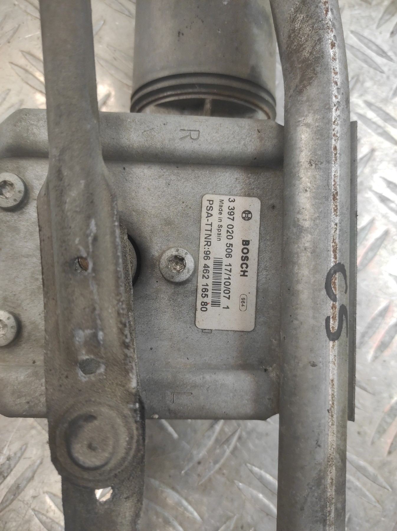 Moteur essuie glace avant CITROEN C5 1 PHASE 2 – 9646216580