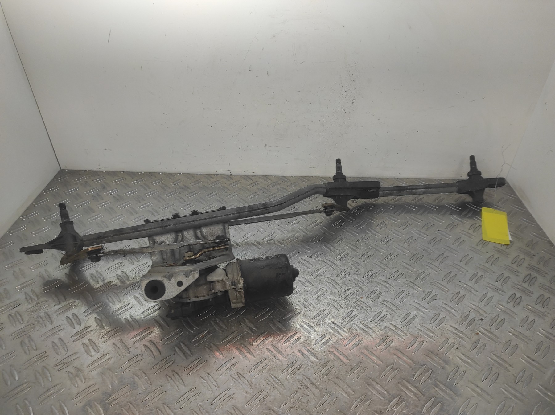 Moteur essuie glace avant RENAULT GRAND SCENIC 2 PHASE 1 – 8200327016