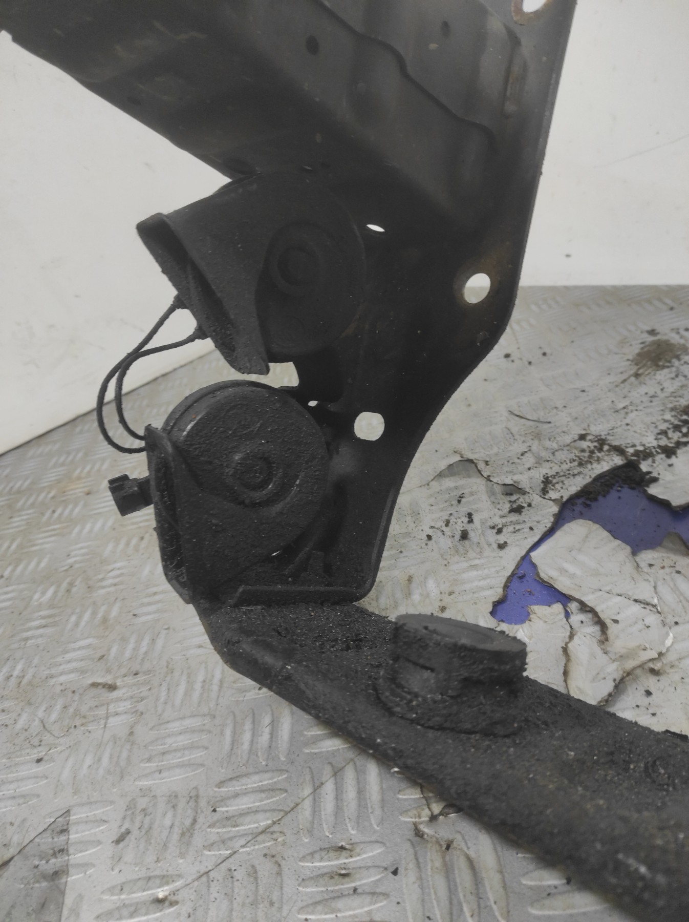 Renfort pare choc avant (traverse) FORD MONDEO 3 PHASE 1 BREAK – 1759667