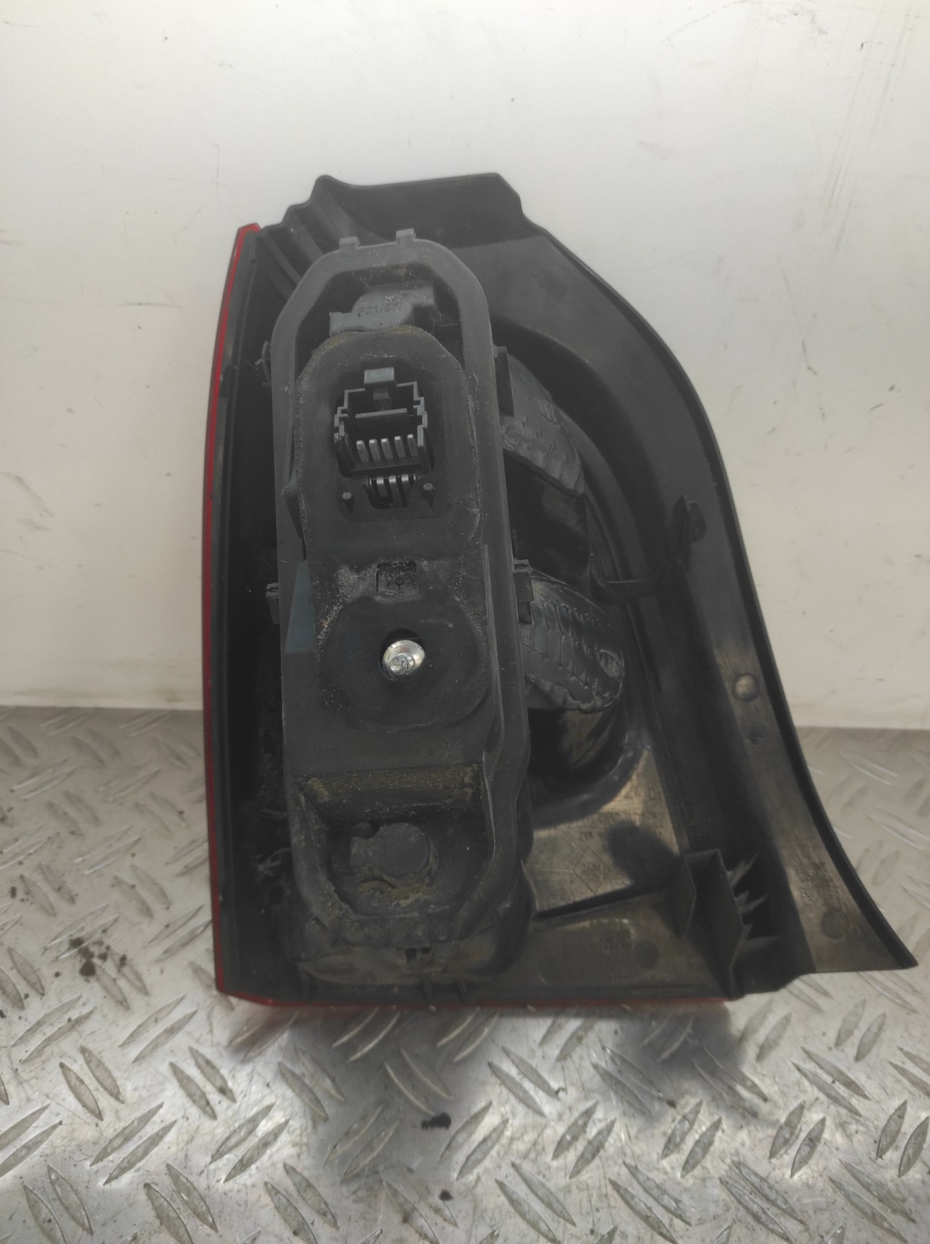 Feu arriere principal droit (feux) RENAULT TWINGO 2 PHASE 1 – 8200387889