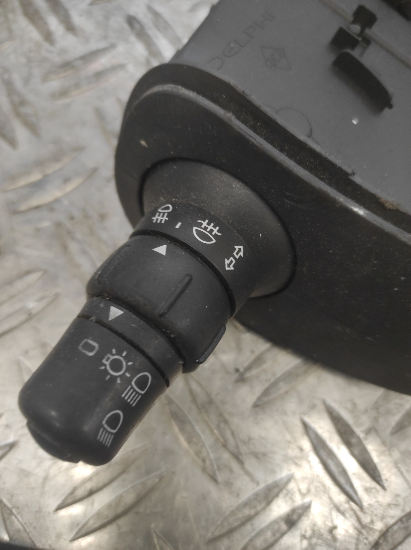 Commodo phare RENAULT KANGOO 2 PHASE 1 – 88102003491