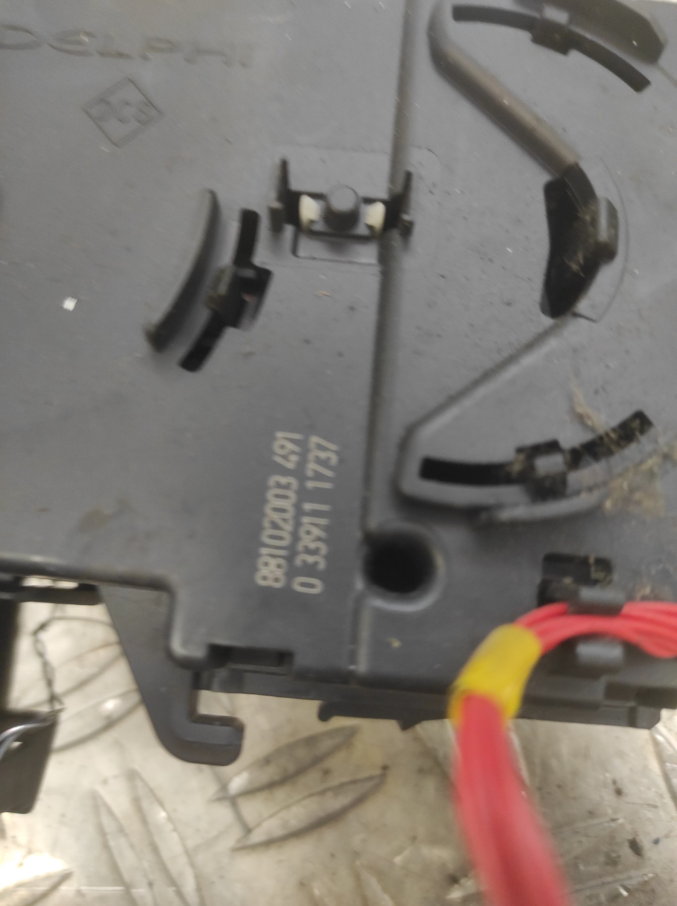 Commodo phare RENAULT KANGOO 2 PHASE 1 – 88102003491