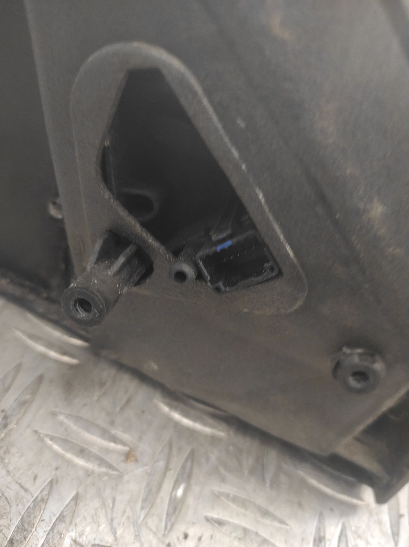 Retroviseur gauche RENAULT CLIO 3 PHASE 1 BREAK – 7701062099