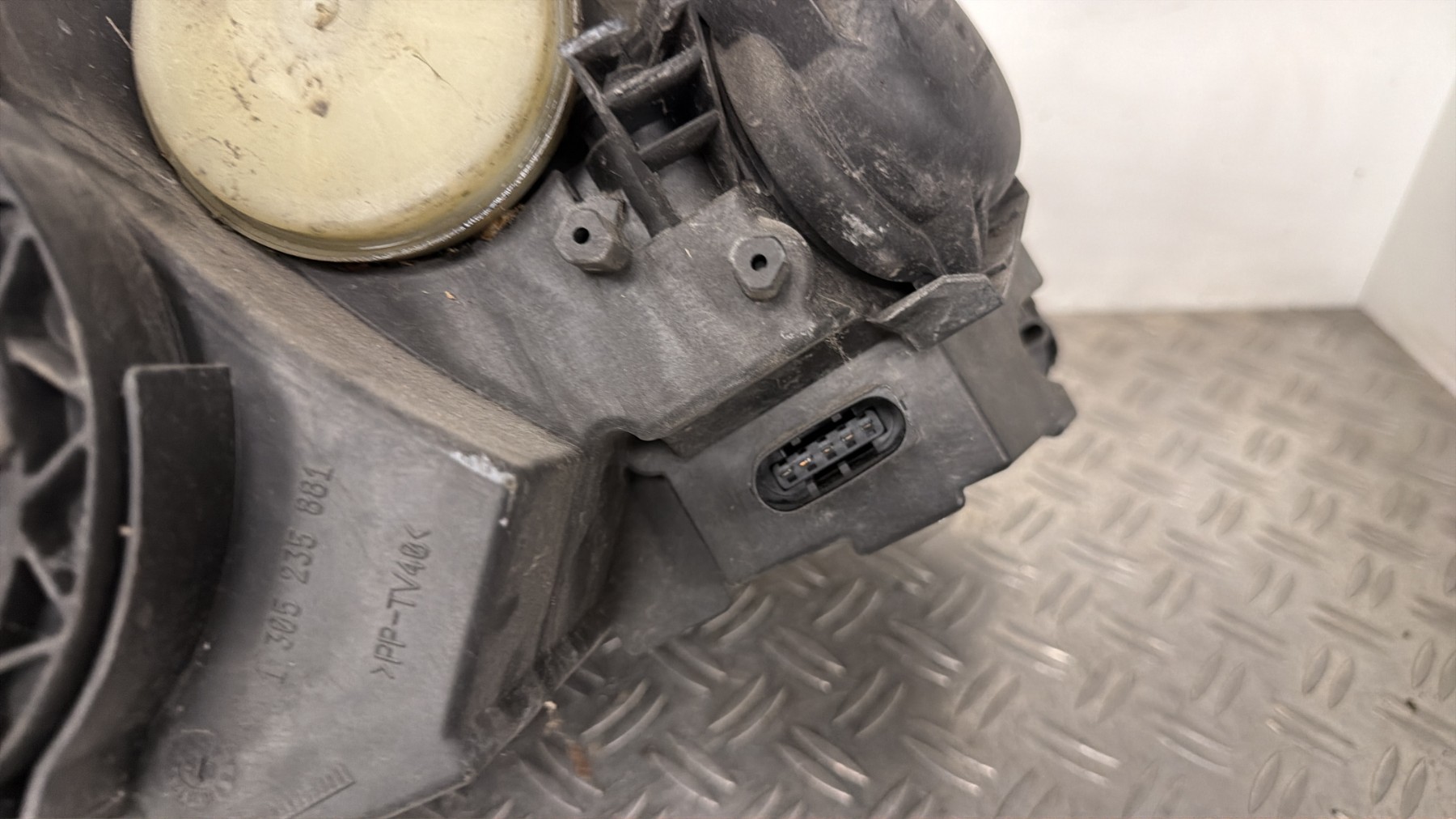 Optique avant principal gauche (feux)(phare) MERCEDES CLASSE B 245 PHASE 1 – A1698201761