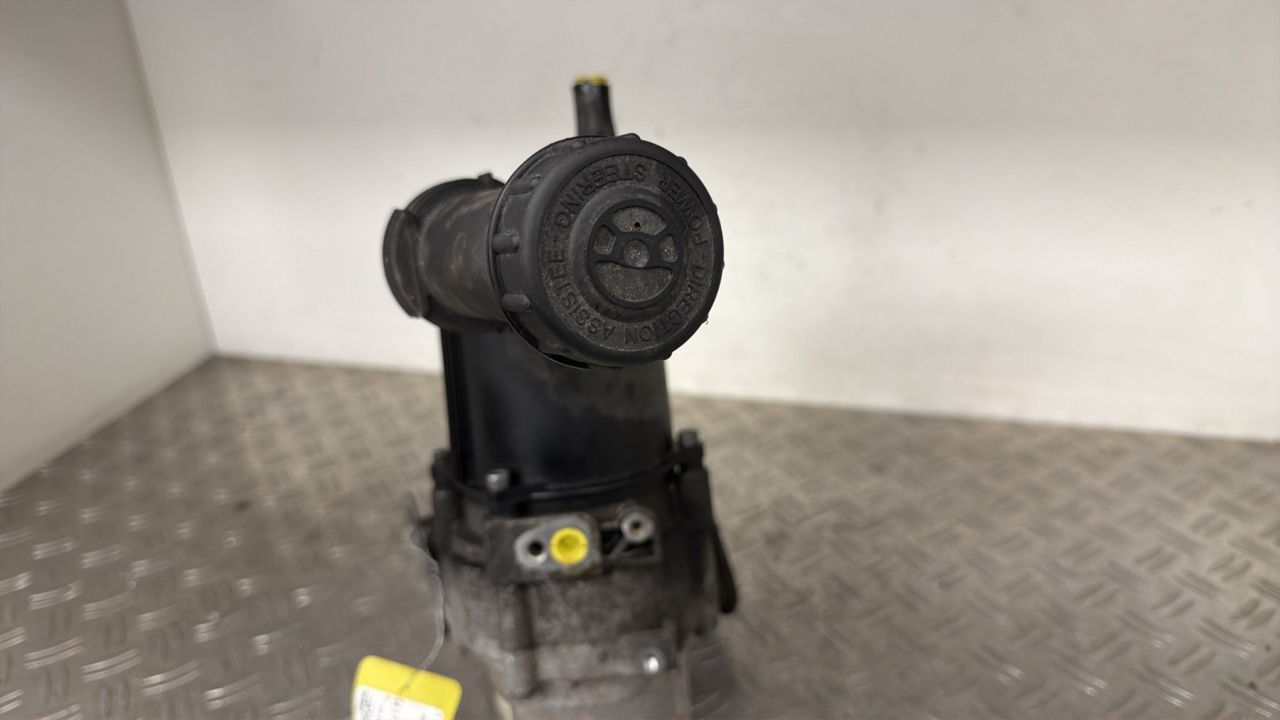 Pompe de direction CITROEN C4 1 PHASE 1 – 9685590380