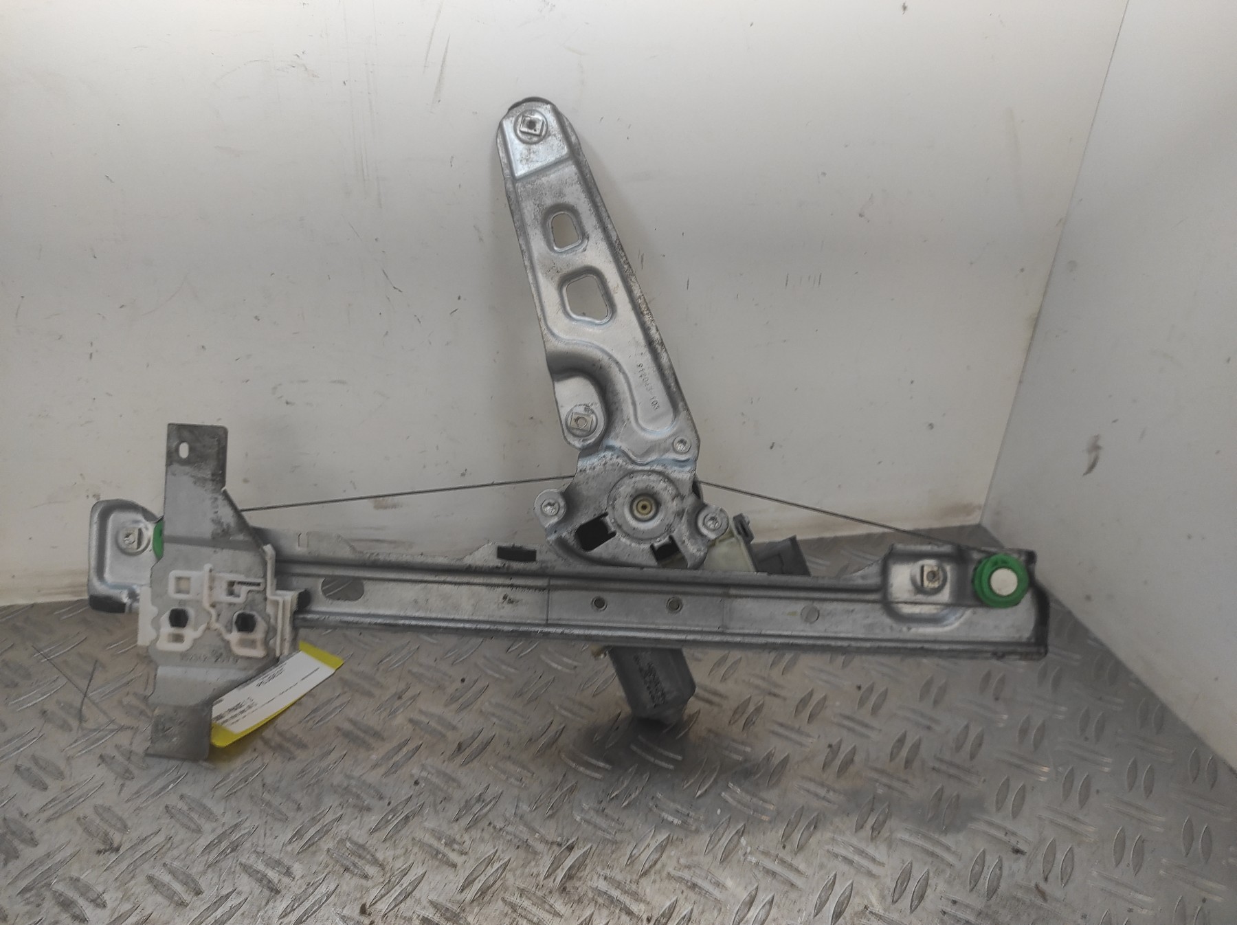 Leve vitre electrique avant gauche PEUGEOT 5008 1 PHASE 1 – 9682808980