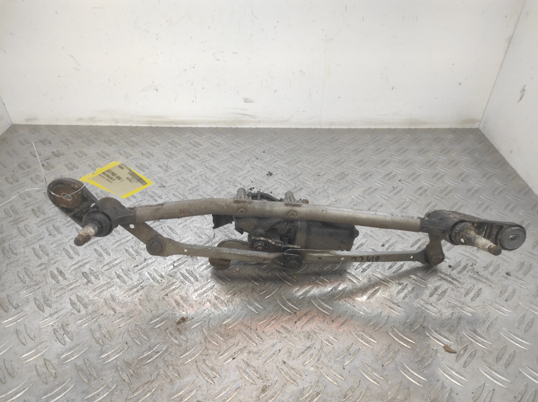 Moteur essuie glace avant RENAULT CLIO 3 PHASE 1 BREAK – 8200268931