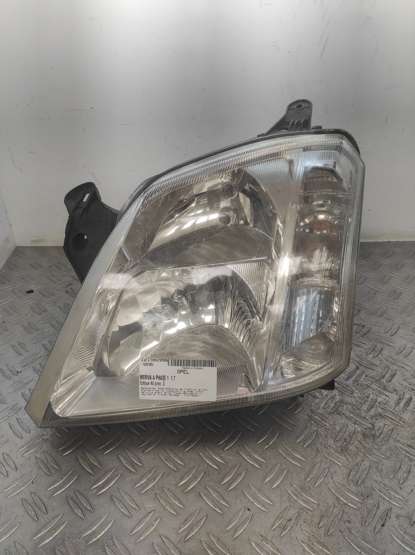 Optique avant principal gauche (feux)(phare) OPEL MERIVA A PHASE 1 – 93321052