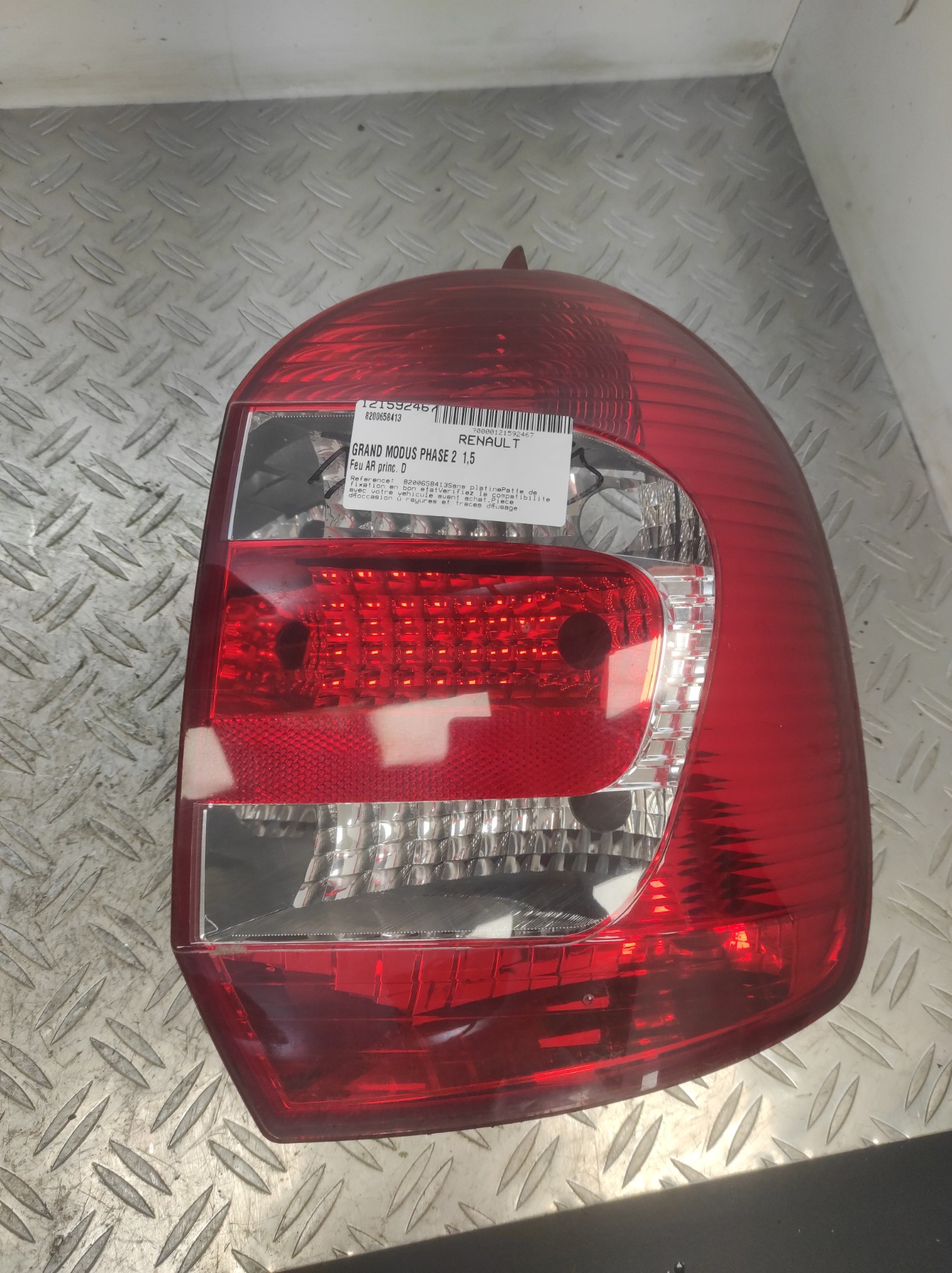 Feu arriere principal droit (feux) RENAULT GRAND MODUS PHASE 2 – 8200658413