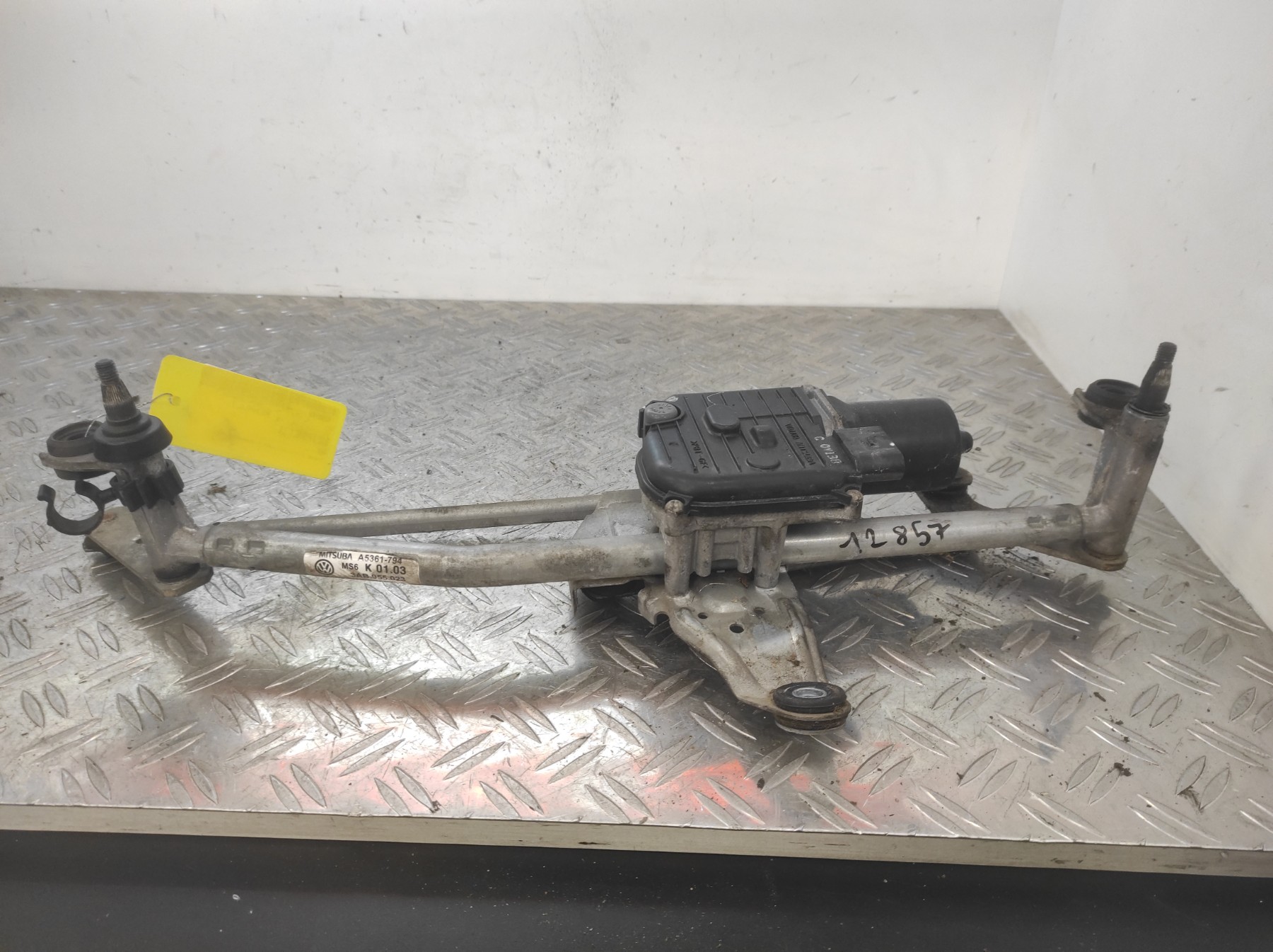 Moteur essuie glace avant VOLKSWAGEN PASSAT 6 BREAK – 3AB955023