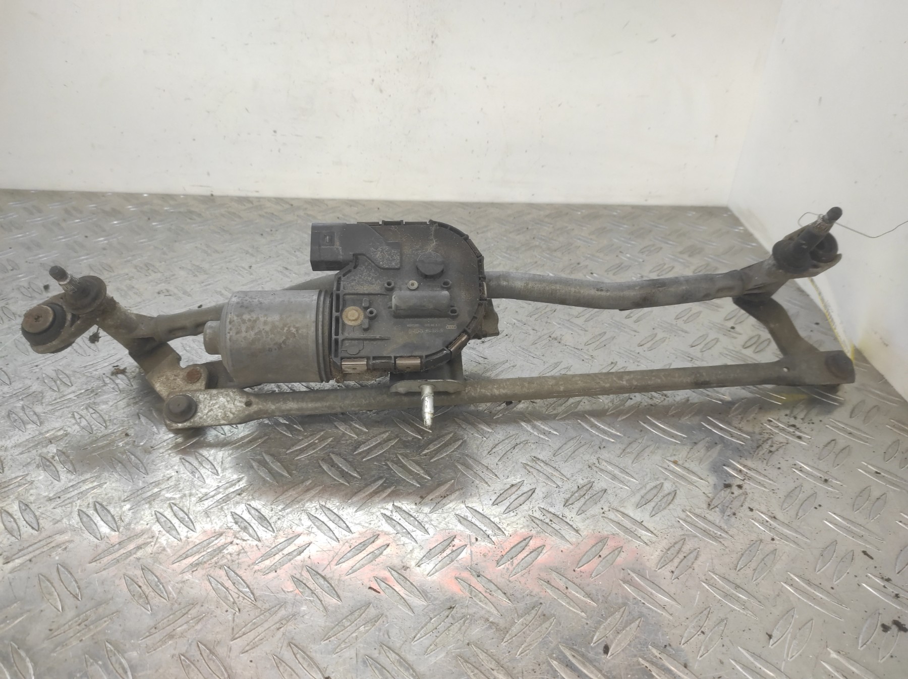 Moteur essuie glace avant AUDI A3 2 PHASE 1 – 8P1955023