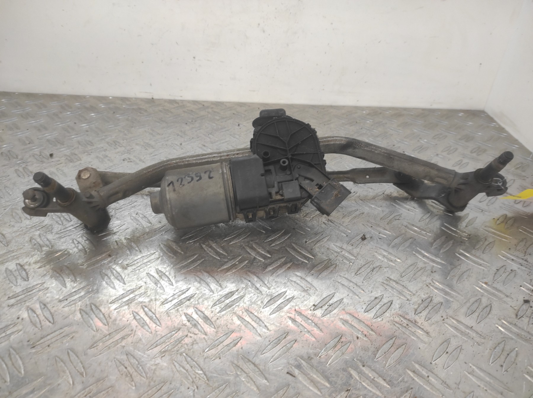 Moteur essuie glace avant PEUGEOT 207 PHASE 1 CABRIOLET – 9681204380